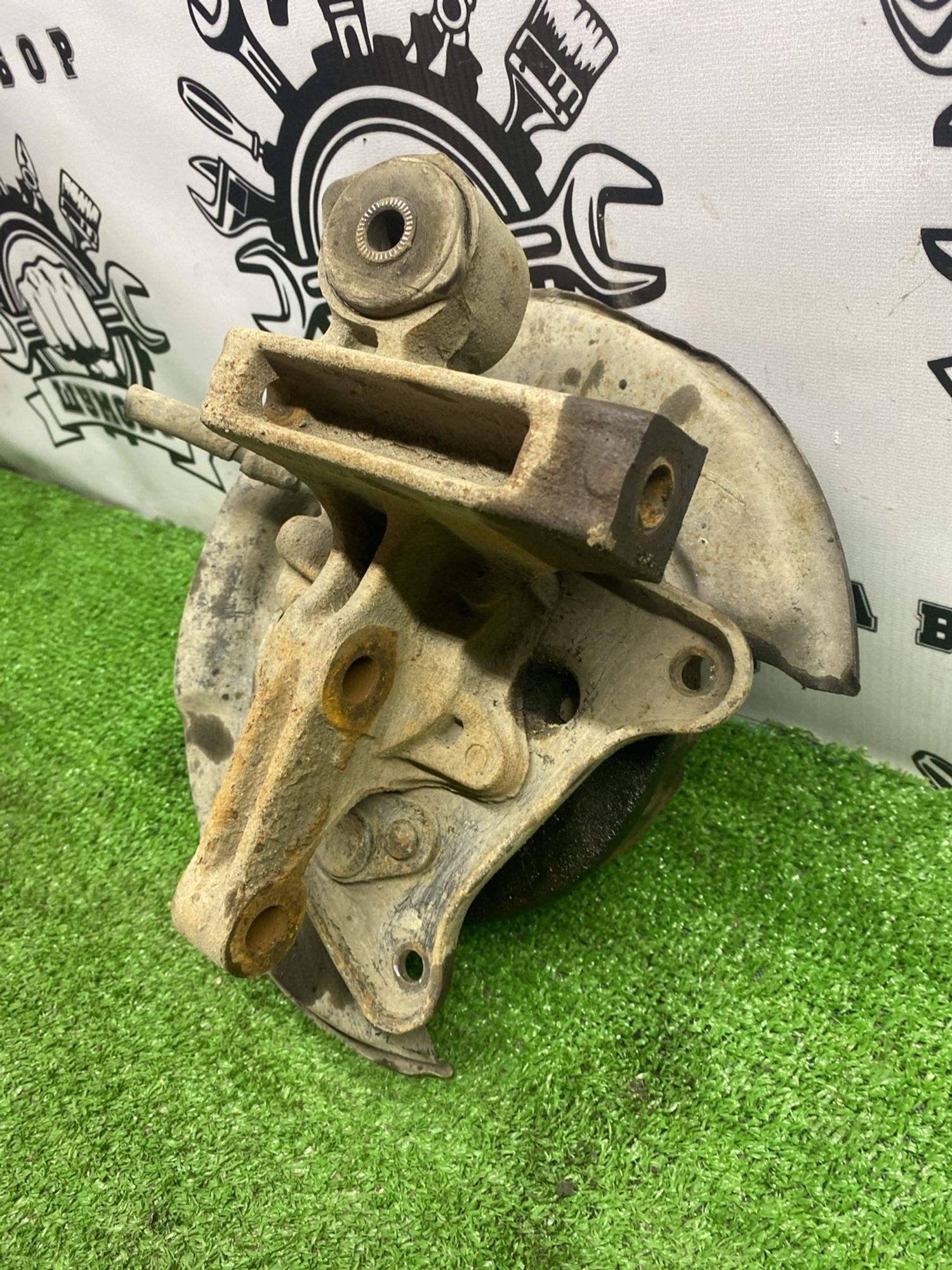 https://ycs.partsauto.market/partsauto-images/thmbs/userImages/cca1856e256b5441544f9aba03b424a6/part/26906e81-a2cf-49eb-a44d-233e3ae25b17_1786094267798.jpg