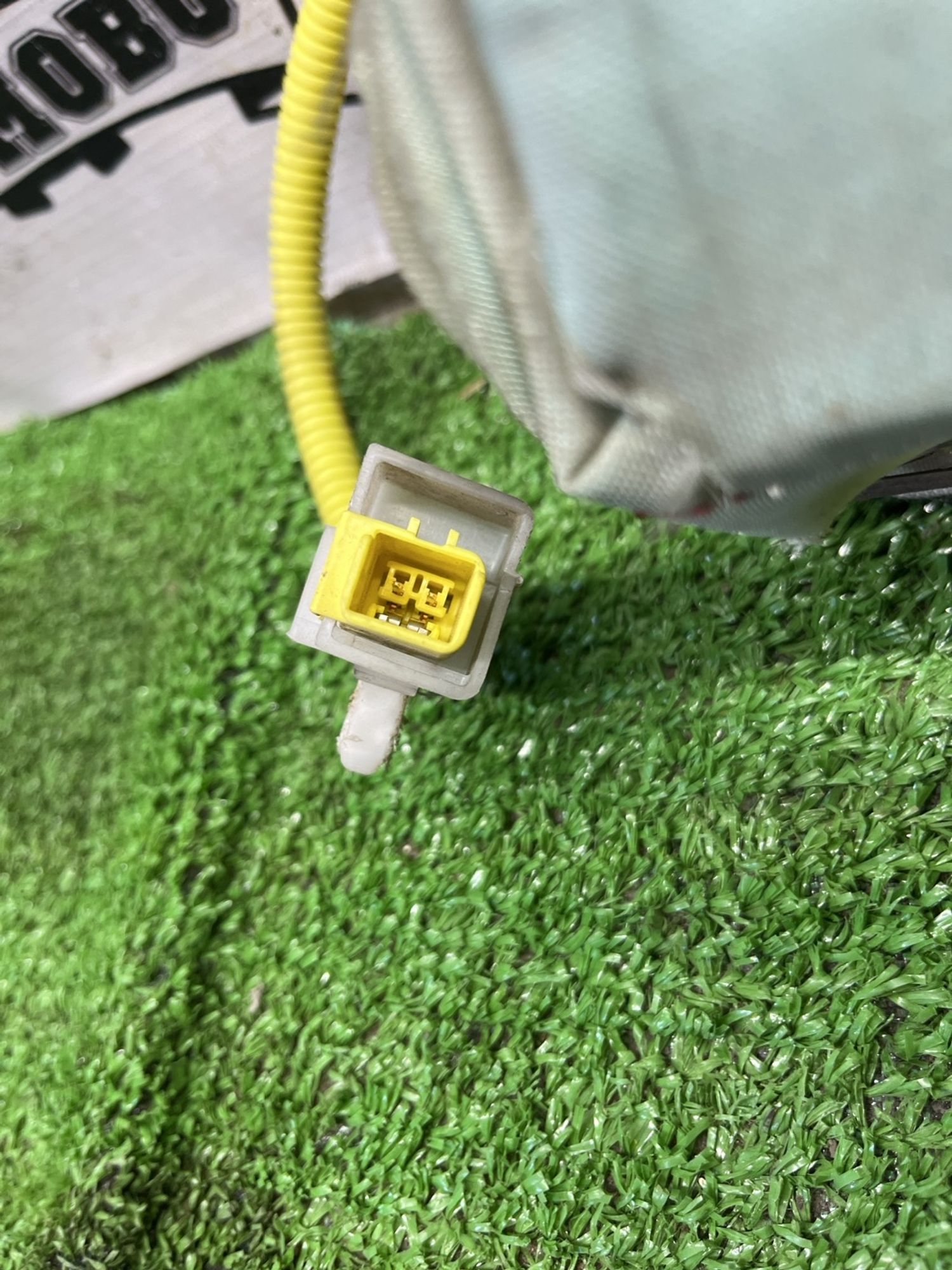 https://ycs.partsauto.market/partsauto-images/thmbs/userImages/cca1856e256b5441544f9aba03b424a6/part/26bf14bf-1036-410d-8ca8-67535ffe94fd_1775126595726.jpg