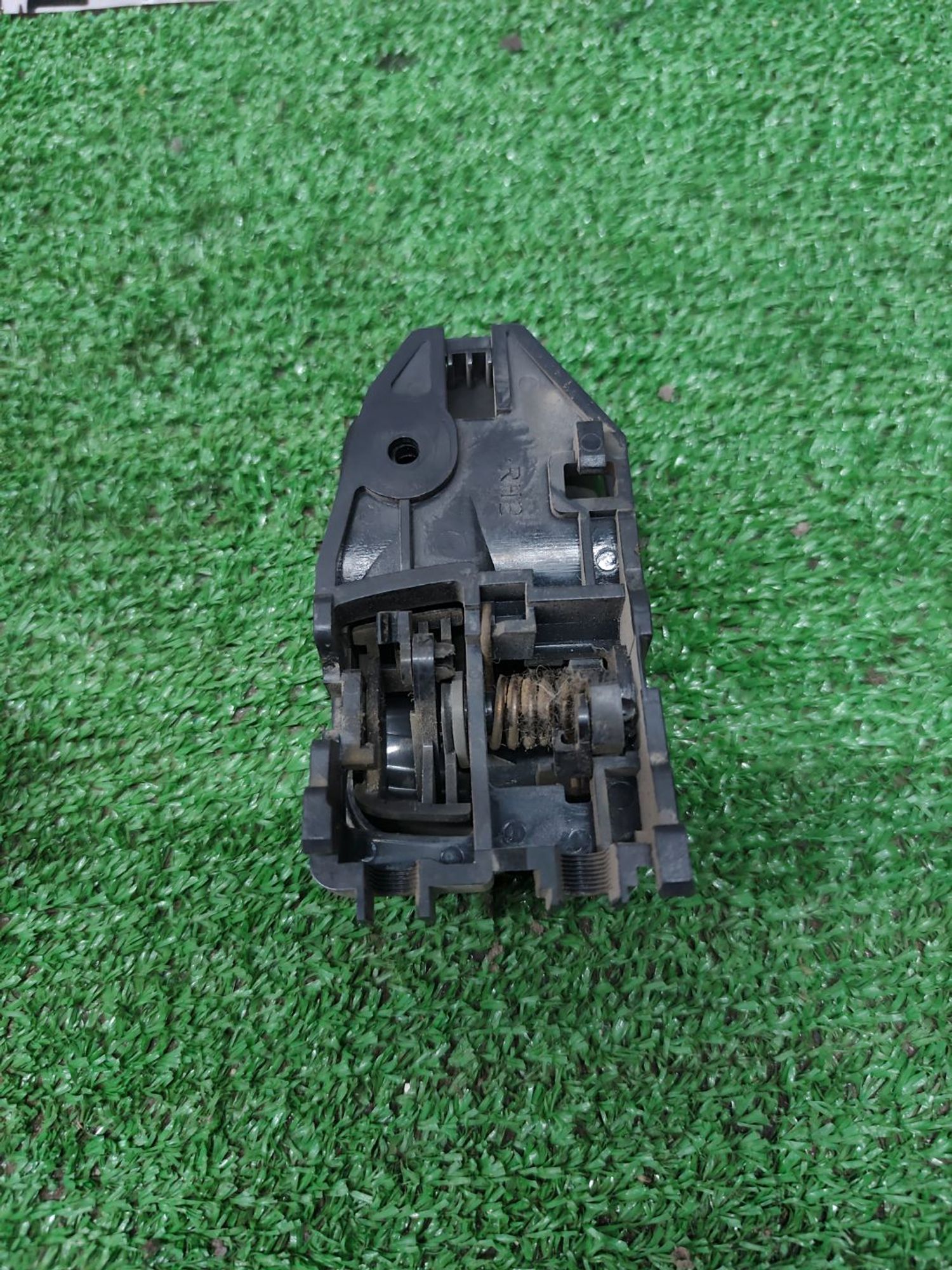 https://ycs.partsauto.market/partsauto-images/thmbs/userImages/cca1856e256b5441544f9aba03b424a6/part/27941060-0356-4d59-8949-8549c3fcde88_1779264851007.jpg