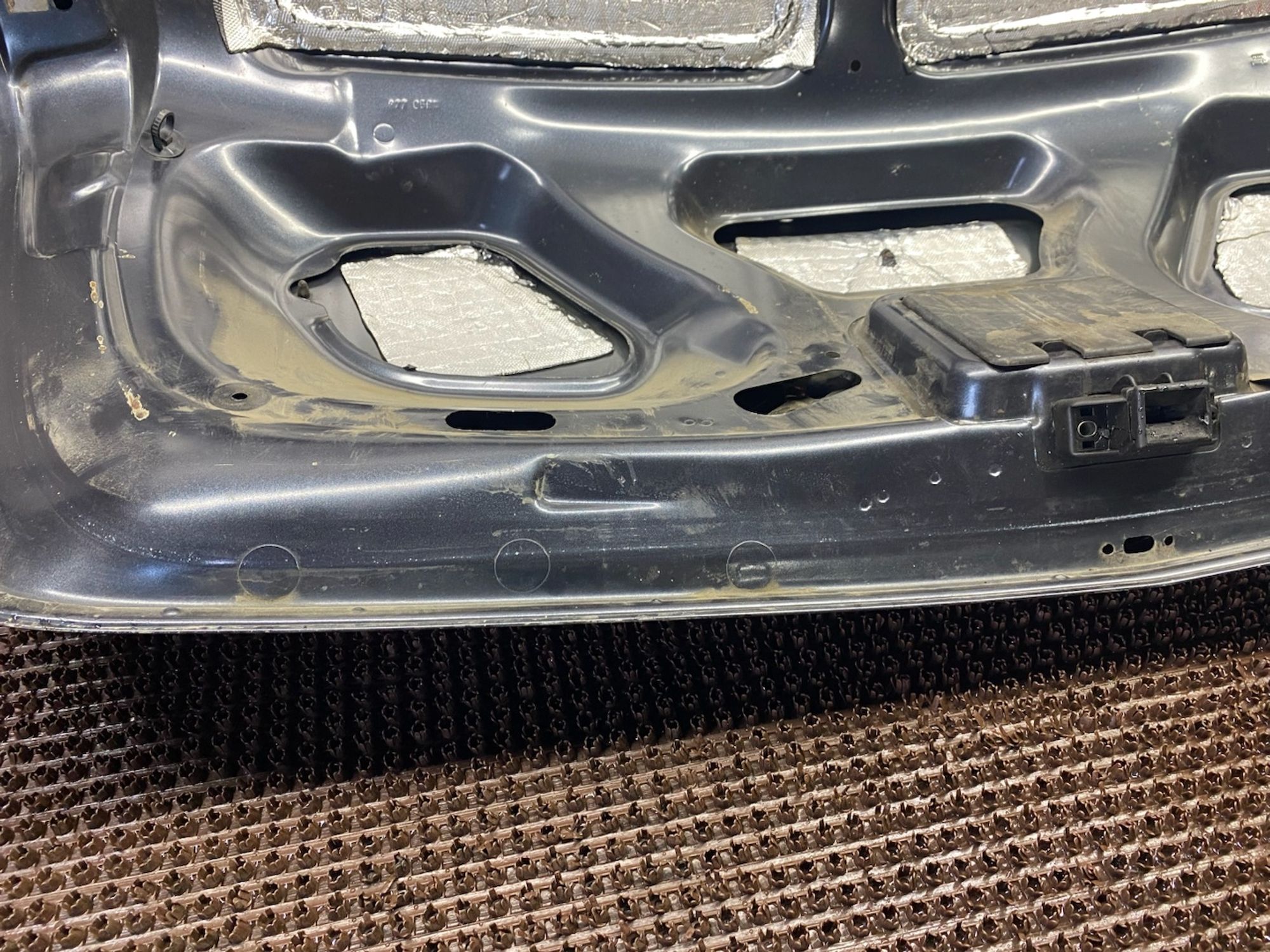 https://ycs.partsauto.market/partsauto-images/thmbs/userImages/cca1856e256b5441544f9aba03b424a6/part/28275fa8-b8fe-41f1-8edd-c684e3380728_1748975776855.jpg