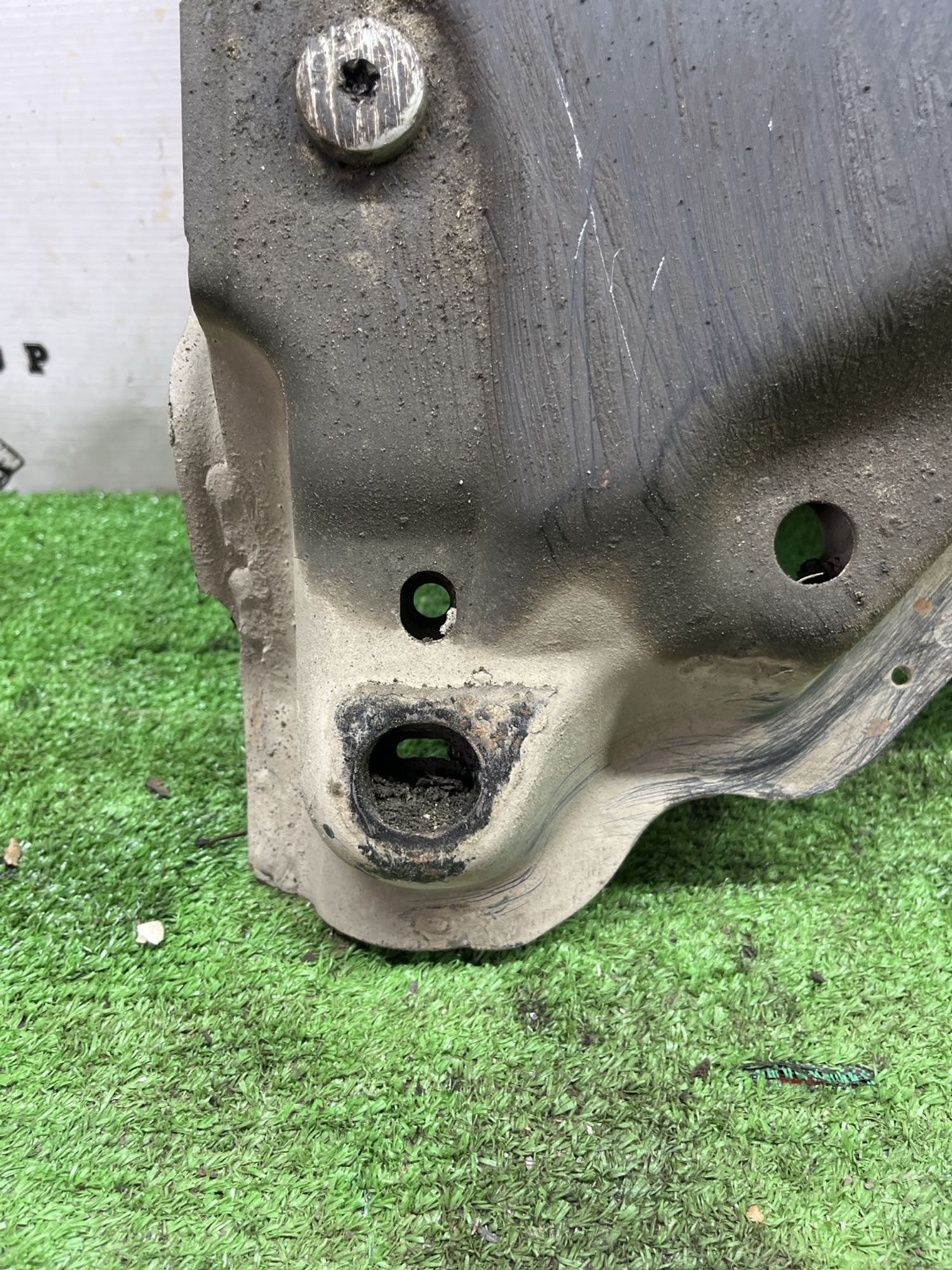https://ycs.partsauto.market/partsauto-images/thmbs/userImages/cca1856e256b5441544f9aba03b424a6/part/28e54f73-2bcb-48af-8f6c-4d85e2bea554_1777895129494.jpg