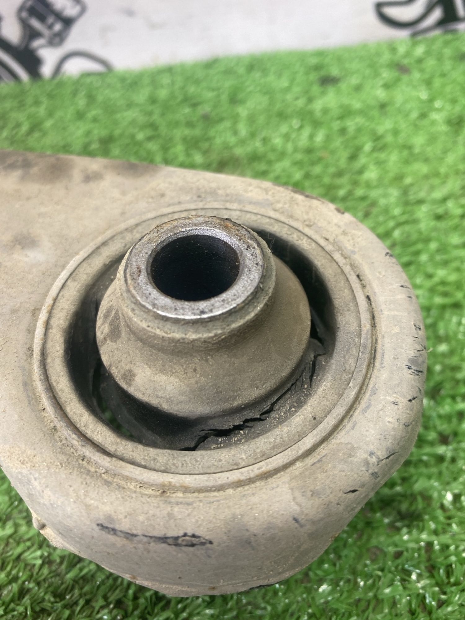 https://ycs.partsauto.market/partsauto-images/thmbs/userImages/cca1856e256b5441544f9aba03b424a6/part/2a179d1f-7a1f-47f5-b283-9c4452ef8c94_1779432030922.jpg