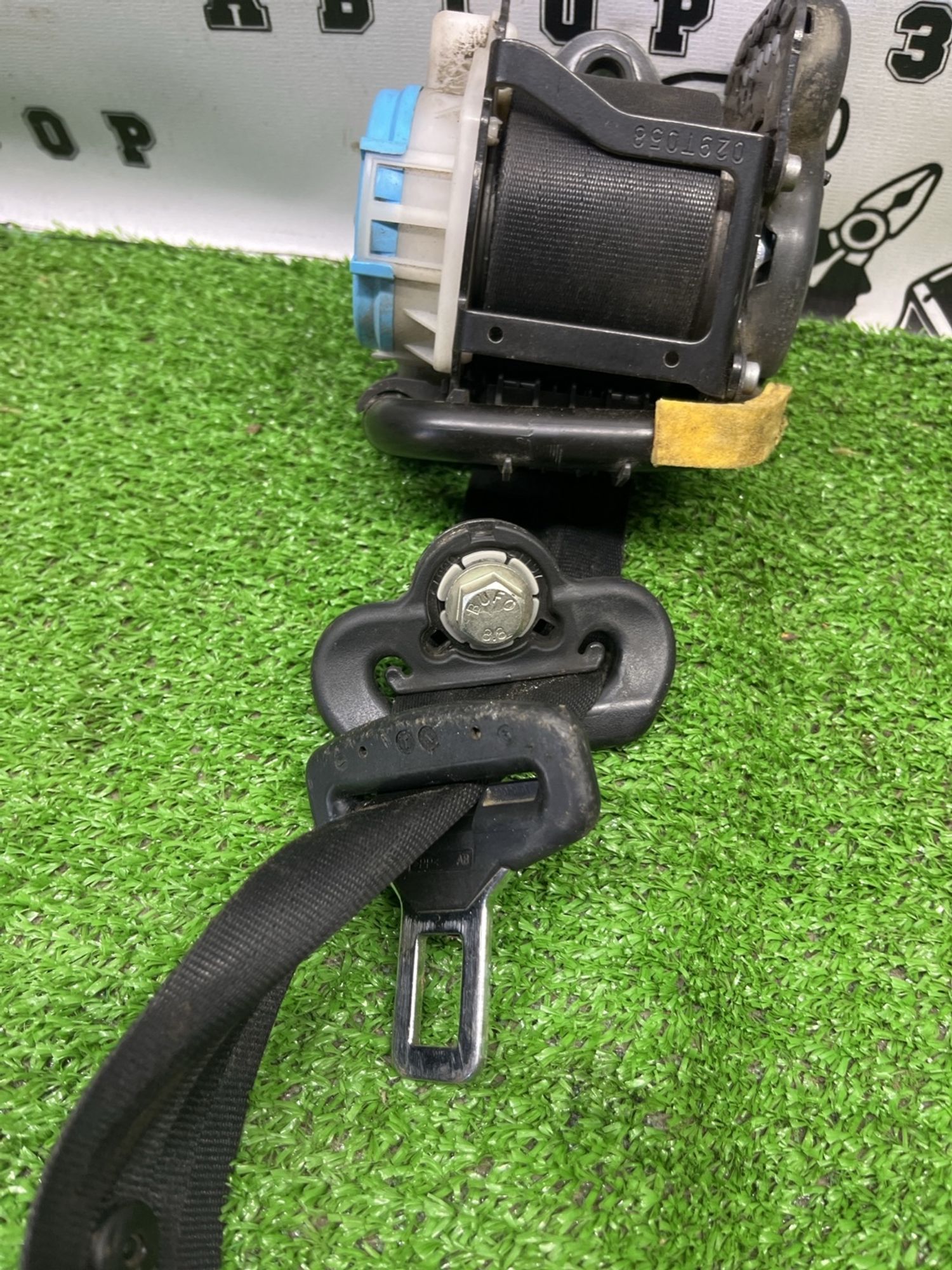https://ycs.partsauto.market/partsauto-images/thmbs/userImages/cca1856e256b5441544f9aba03b424a6/part/2adea808-1714-4f44-9c28-04a2763748e4_1783329757968.jpg