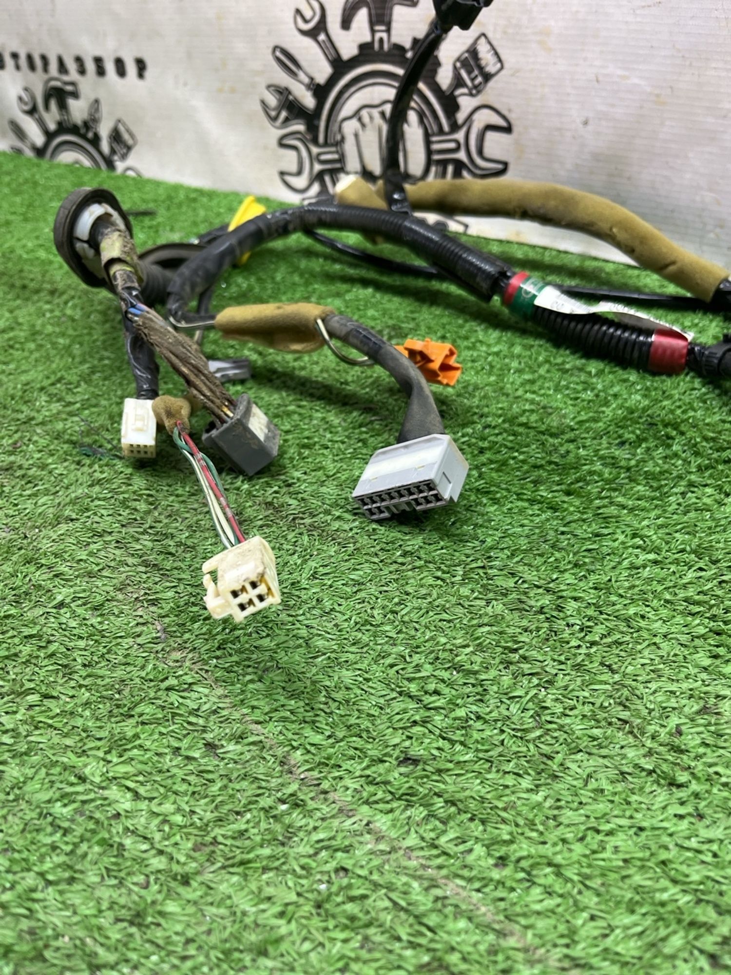 https://ycs.partsauto.market/partsauto-images/thmbs/userImages/cca1856e256b5441544f9aba03b424a6/part/2bba260e-2d05-4691-9a11-60603f384270_1775203095597.jpg