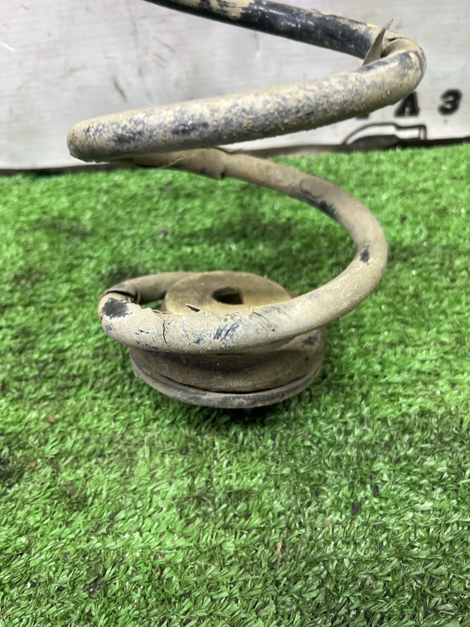 https://ycs.partsauto.market/partsauto-images/thmbs/userImages/cca1856e256b5441544f9aba03b424a6/part/2d861936-32f5-4889-88f1-837fe0dc1981_1777893446564.jpg