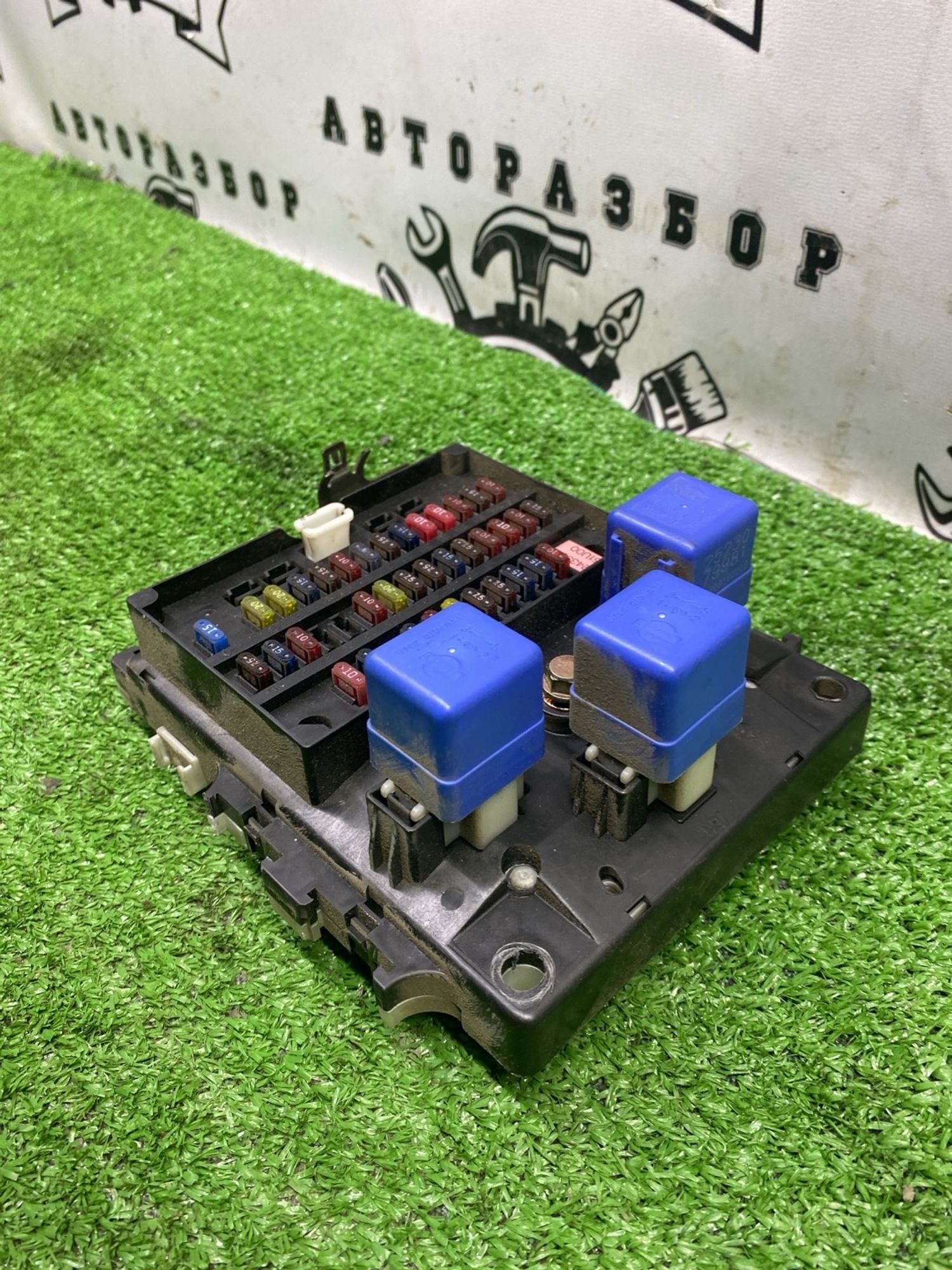 https://ycs.partsauto.market/partsauto-images/thmbs/userImages/cca1856e256b5441544f9aba03b424a6/part/2e8a3128-b834-4075-9edd-533a1a9e2d45_1789376252895.jpg