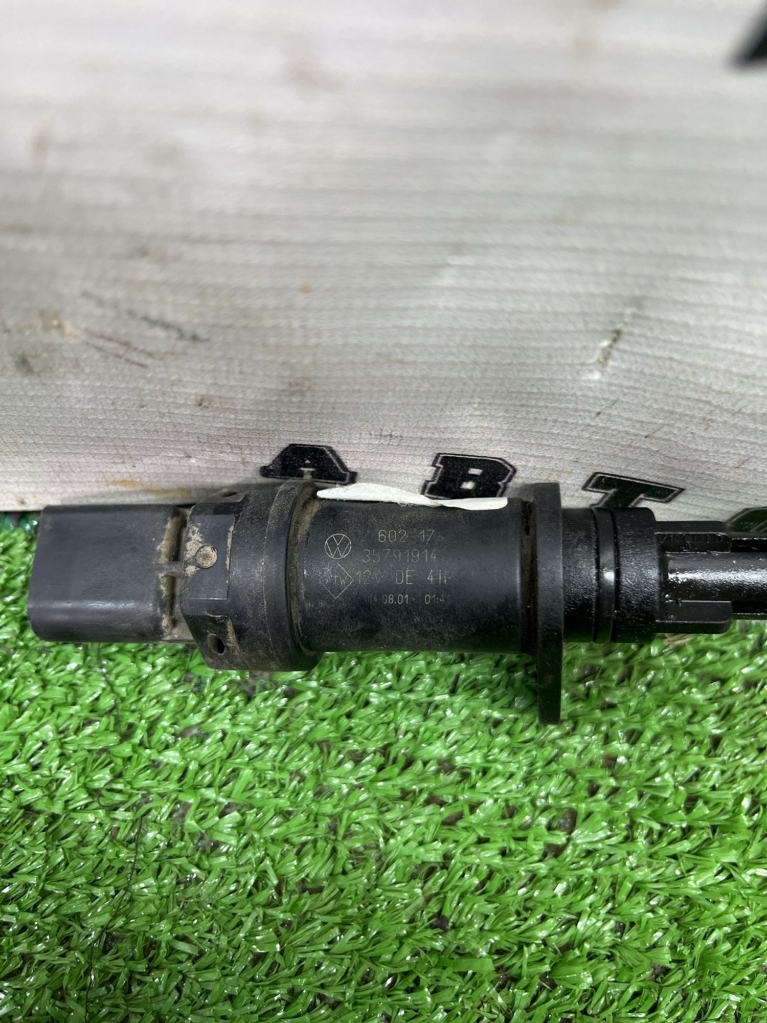 https://ycs.partsauto.market/partsauto-images/thmbs/userImages/cca1856e256b5441544f9aba03b424a6/part/2f291617-b135-4939-aa2d-3c9b61f8dea3_1777026334681.jpg