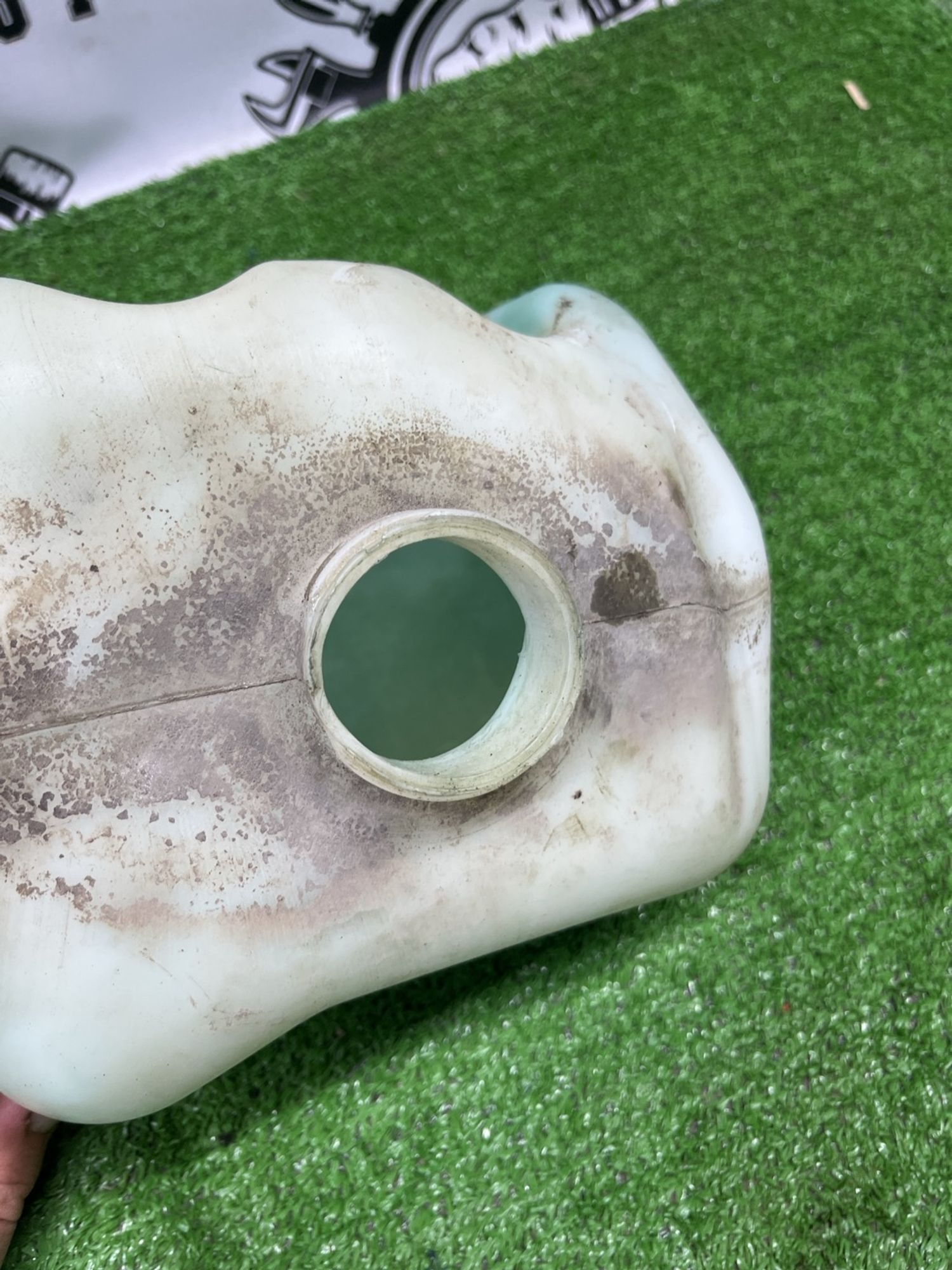 https://ycs.partsauto.market/partsauto-images/thmbs/userImages/cca1856e256b5441544f9aba03b424a6/part/2fb0b5c4-7fd1-4971-8857-2c0324b956df_1783160569194.jpg