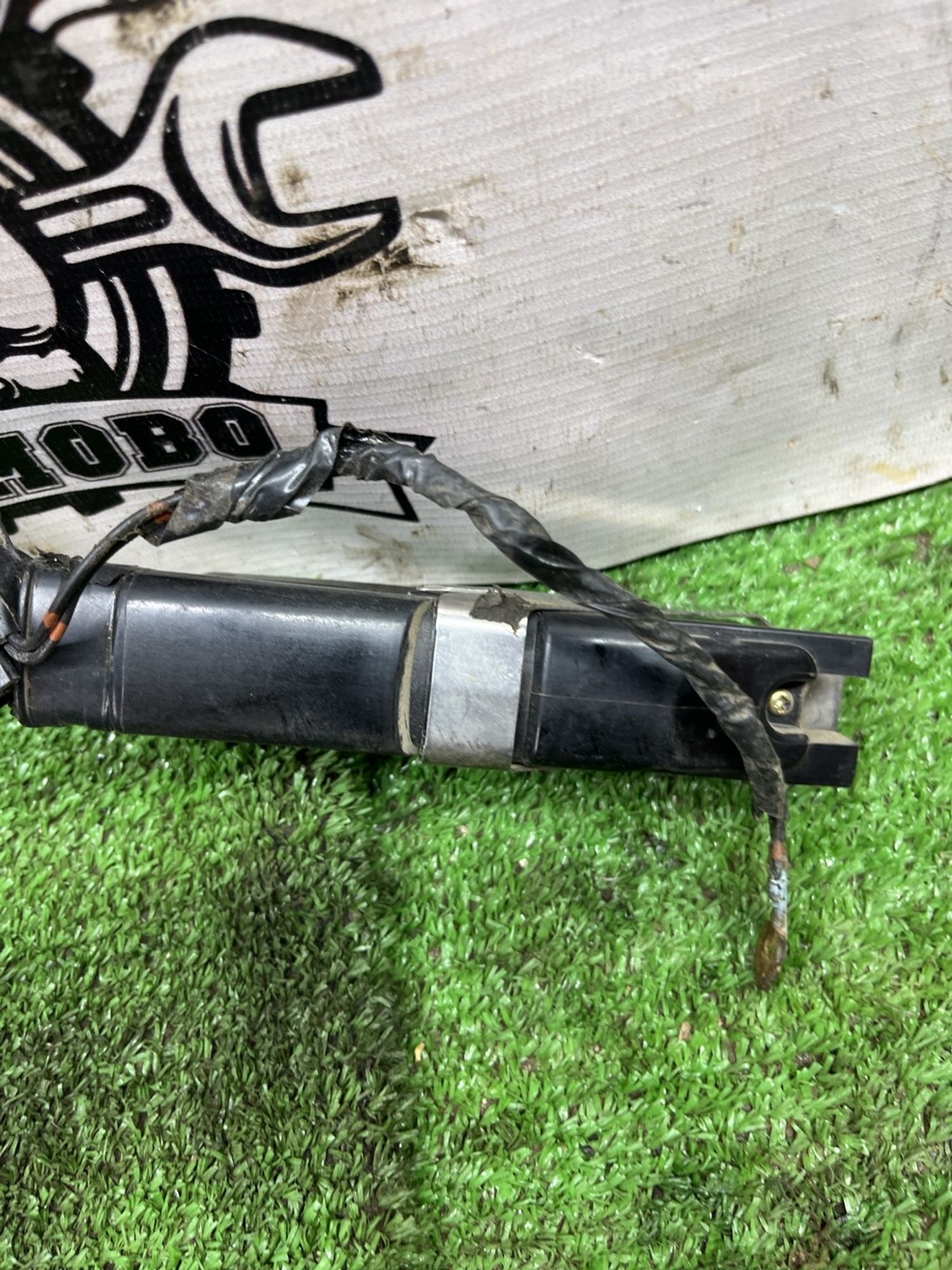 https://ycs.partsauto.market/partsauto-images/thmbs/userImages/cca1856e256b5441544f9aba03b424a6/part/2ff3ab34-7288-43f7-9b75-f047c35c8264_1780334168517.jpg