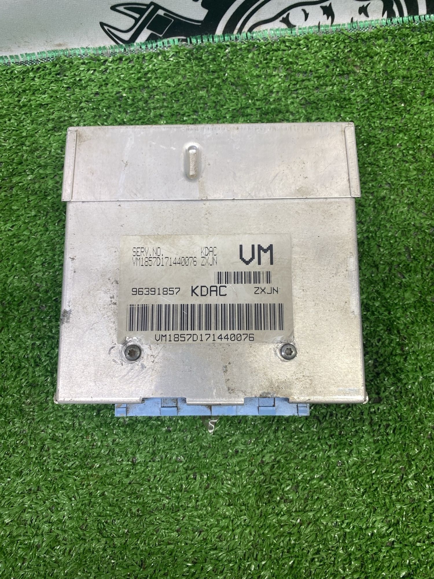 https://ycs.partsauto.market/partsauto-images/thmbs/userImages/cca1856e256b5441544f9aba03b424a6/part/316f5080-7c4d-4499-b861-872be0ca4417_1787309567203.jpg
