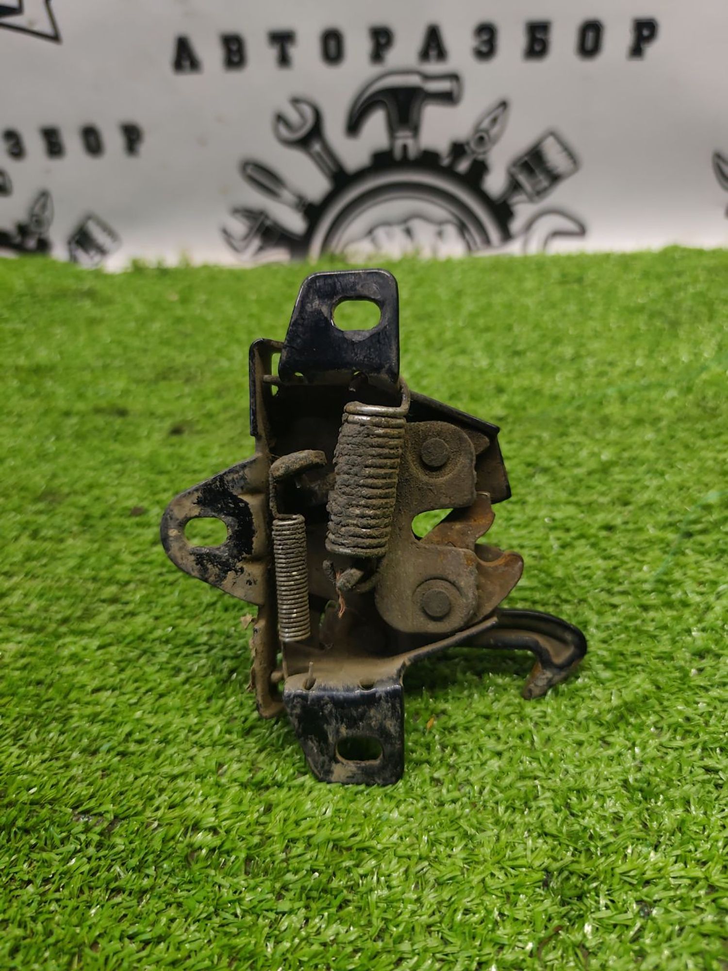 https://ycs.partsauto.market/partsauto-images/thmbs/userImages/cca1856e256b5441544f9aba03b424a6/part/3176baf3-d598-4693-aa5f-bf22a6979e08_1787224376869.jpg