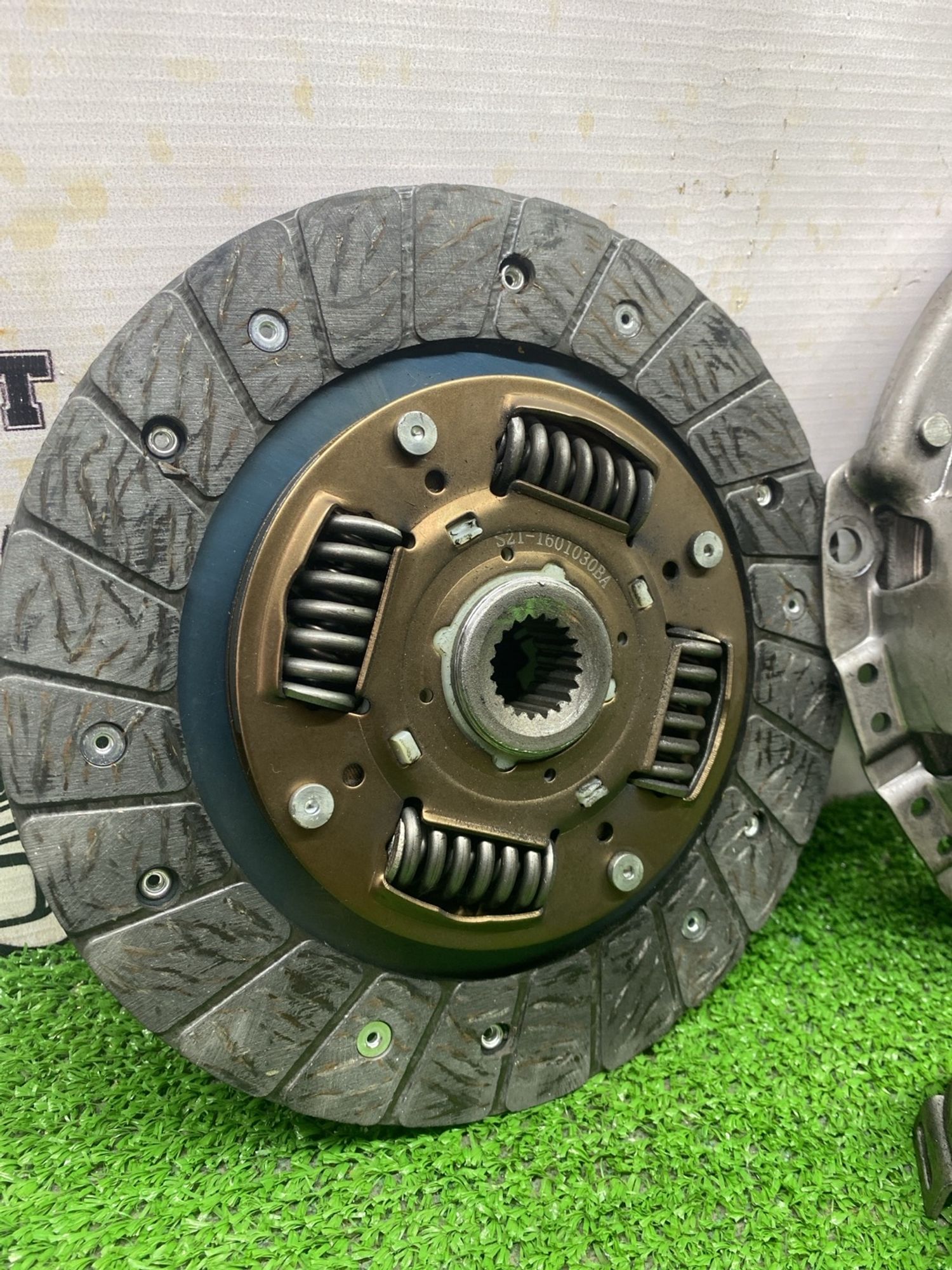 https://ycs.partsauto.market/partsauto-images/thmbs/userImages/cca1856e256b5441544f9aba03b424a6/part/3272a8ca-8a1e-48f0-83eb-fc2eb815e382_1780911688765.jpg