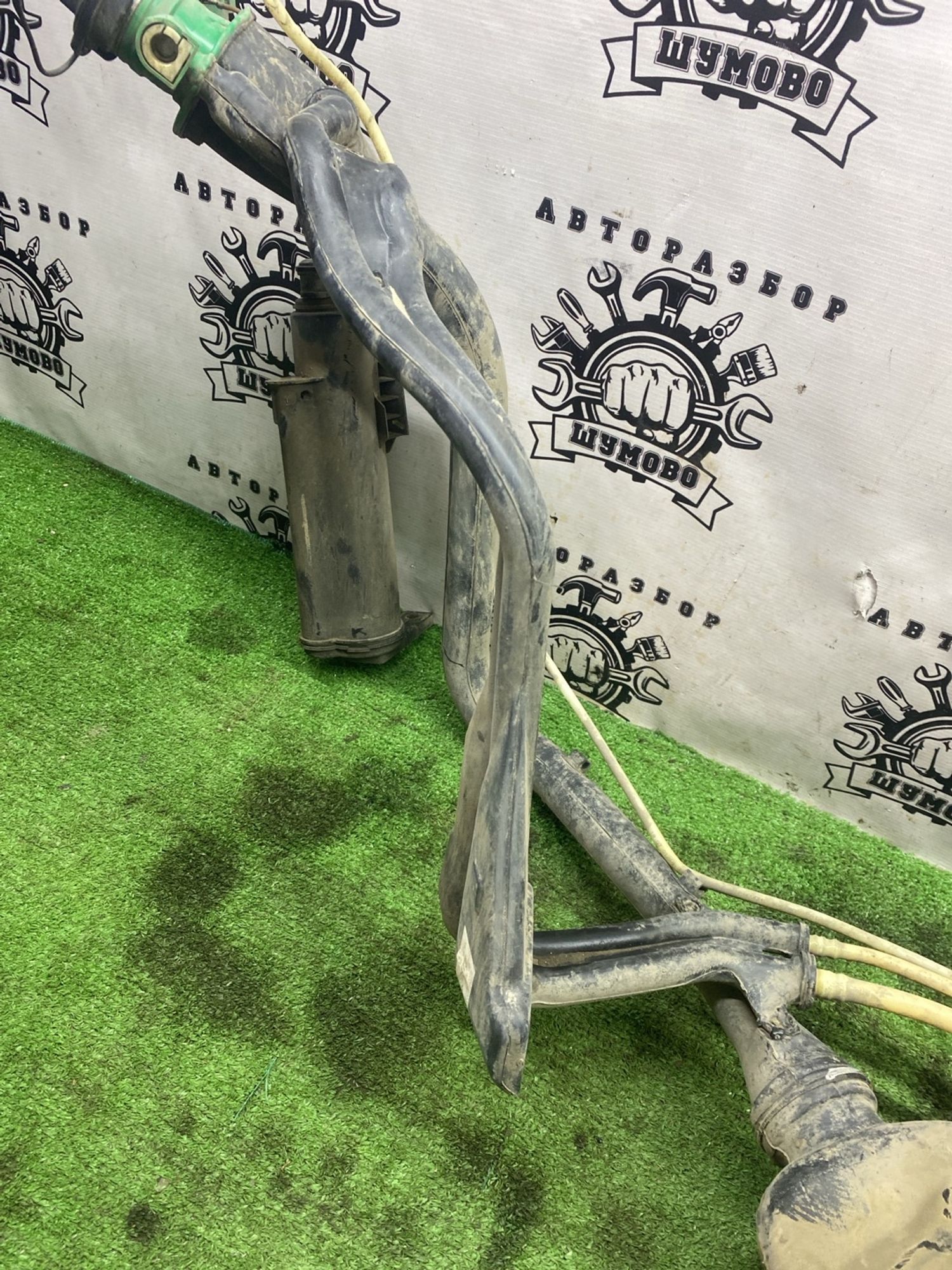 https://ycs.partsauto.market/partsauto-images/thmbs/userImages/cca1856e256b5441544f9aba03b424a6/part/33523bc2-255d-40cb-886b-127255be31b4_1780216546733.jpg