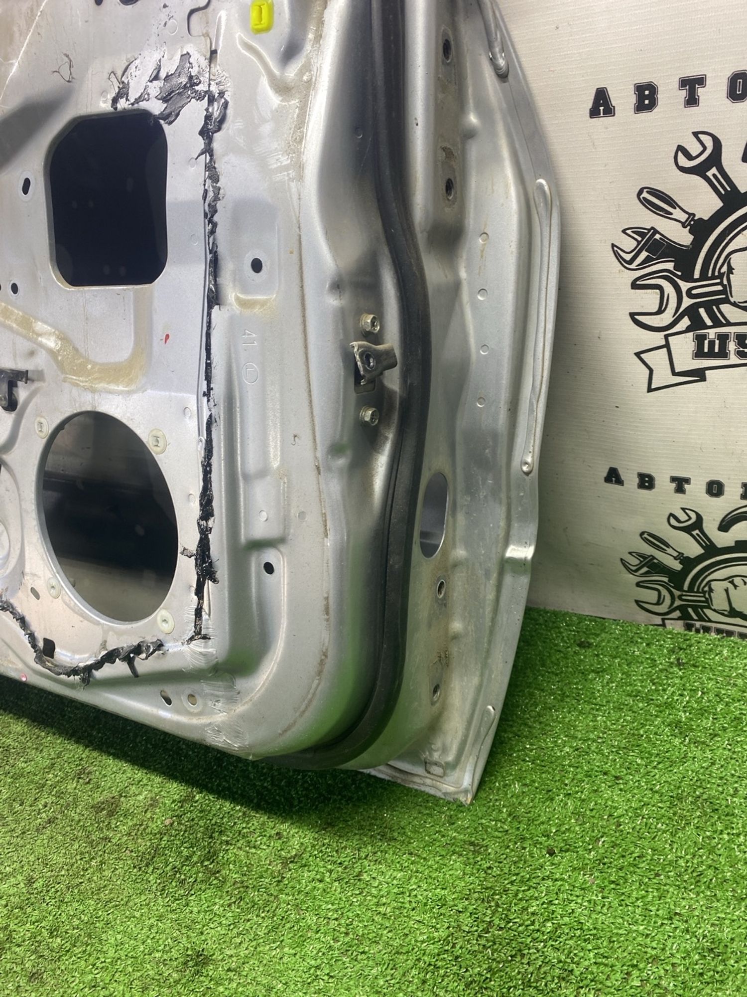 https://ycs.partsauto.market/partsauto-images/thmbs/userImages/cca1856e256b5441544f9aba03b424a6/part/33762294-a8c3-4669-b63d-da1270ad96c2_1779704986381.jpg