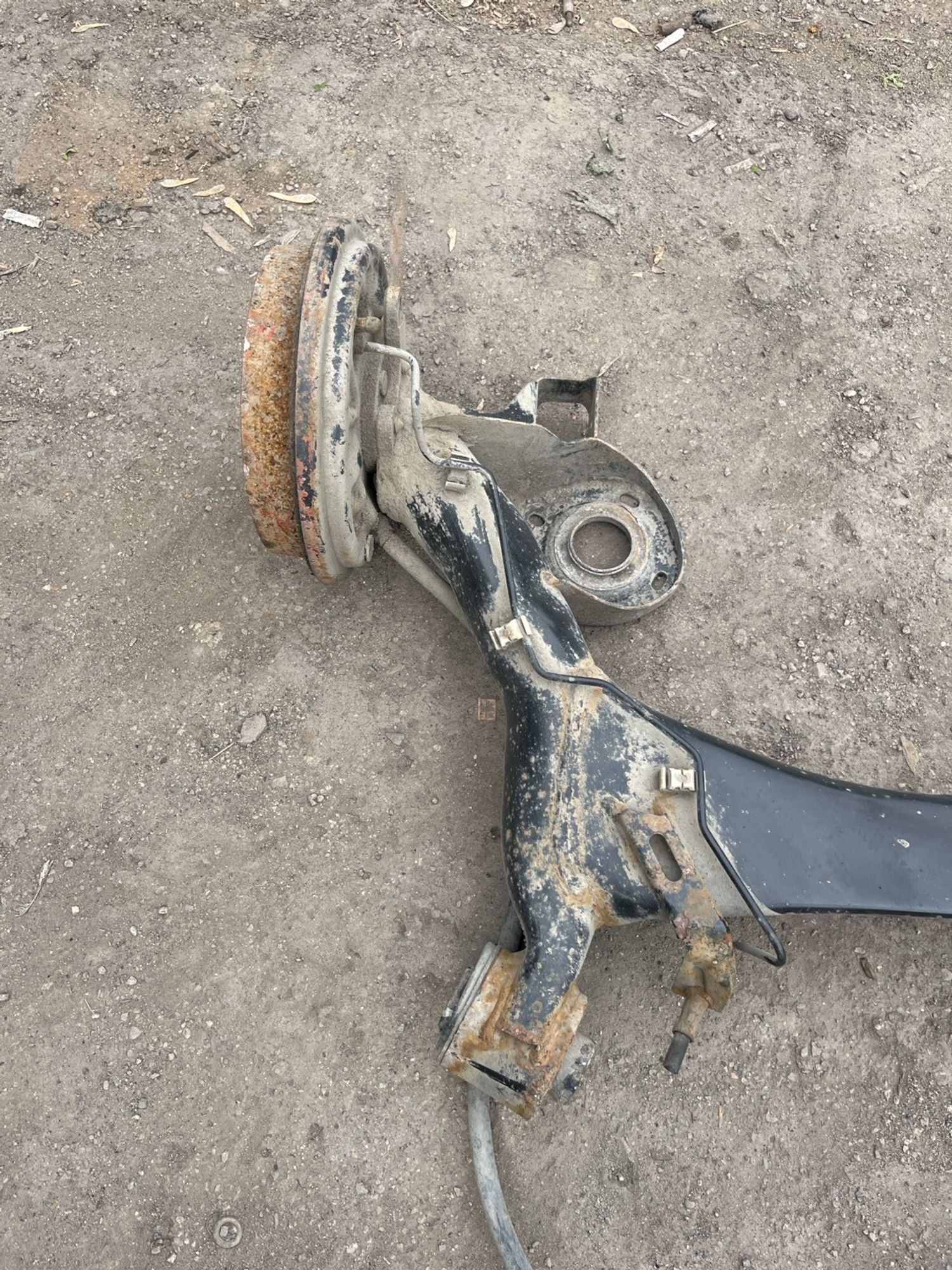 https://ycs.partsauto.market/partsauto-images/thmbs/userImages/cca1856e256b5441544f9aba03b424a6/part/349376b0-f229-4e37-ae6a-e67aff3a0758_1778578643169.jpg