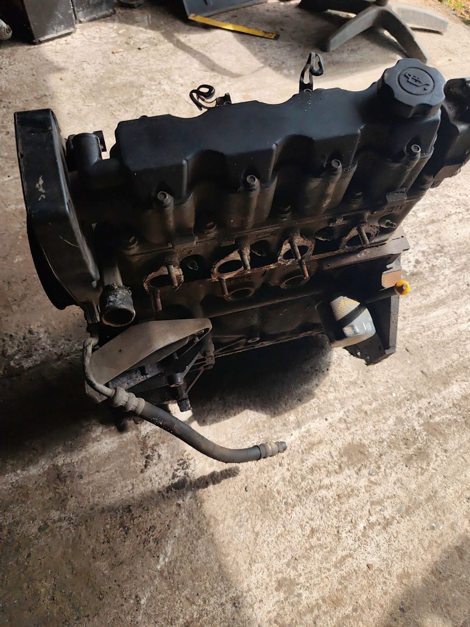 https://ycs.partsauto.market/partsauto-images/thmbs/userImages/cca1856e256b5441544f9aba03b424a6/part/3497c98d-8aed-4bec-97fd-d9bdcd798b38_1780724492465.jpg