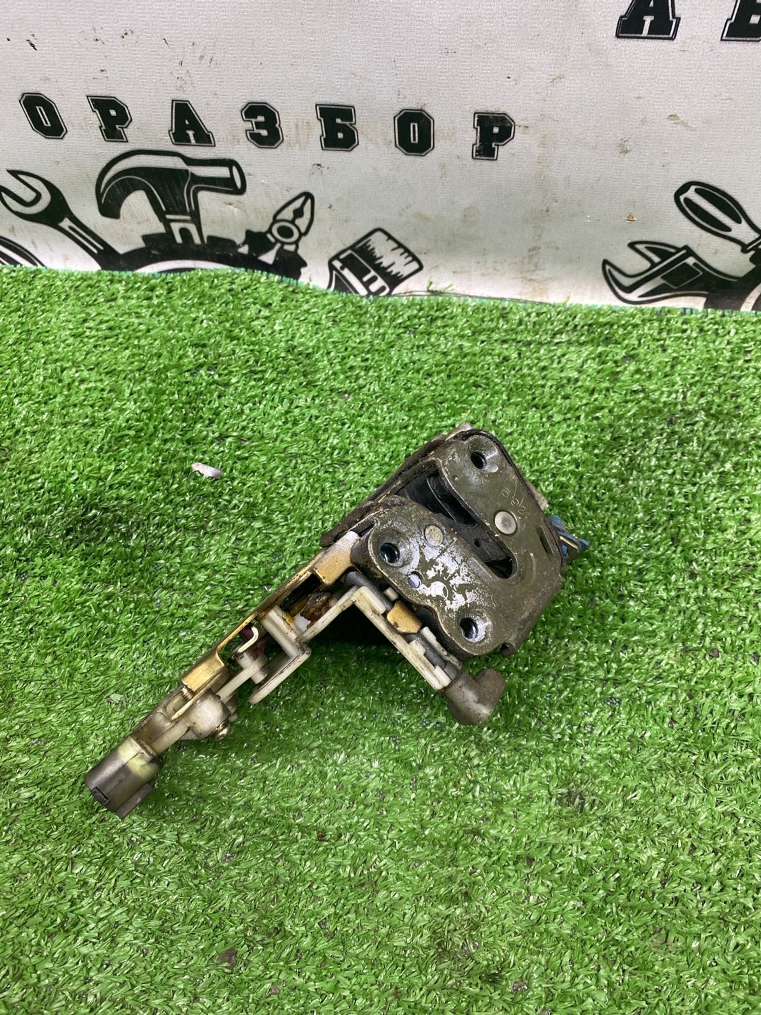 https://ycs.partsauto.market/partsauto-images/thmbs/userImages/cca1856e256b5441544f9aba03b424a6/part/34eefe5b-6e84-4355-9a8b-b58d38b6b306_1789374786644.jpg