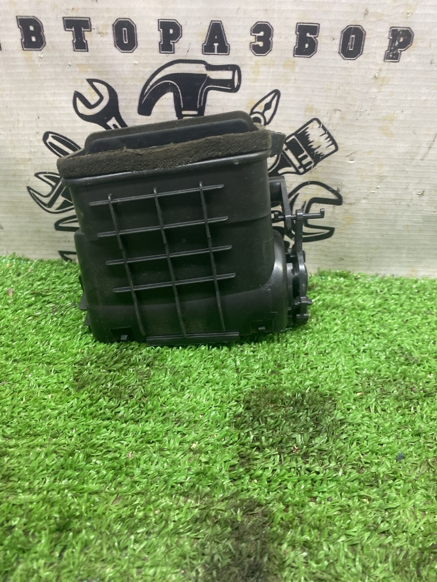 https://ycs.partsauto.market/partsauto-images/thmbs/userImages/cca1856e256b5441544f9aba03b424a6/part/35d54955-91ce-419b-9b42-922d81284d9b_1779444281121.jpg