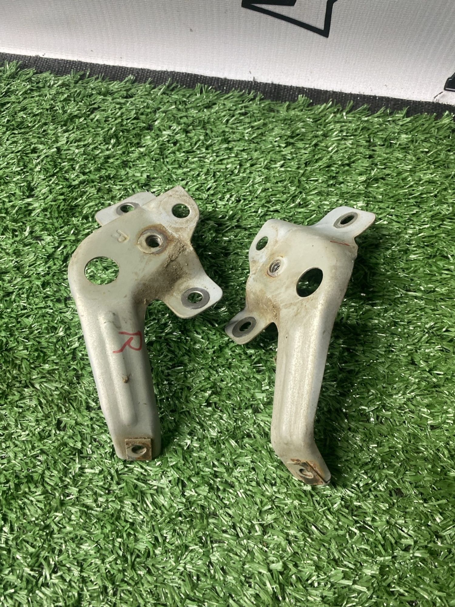 https://ycs.partsauto.market/partsauto-images/thmbs/userImages/cca1856e256b5441544f9aba03b424a6/part/36f2afa6-3fc7-4c23-8aaf-93dc7b2aba01_1781085126539.jpg