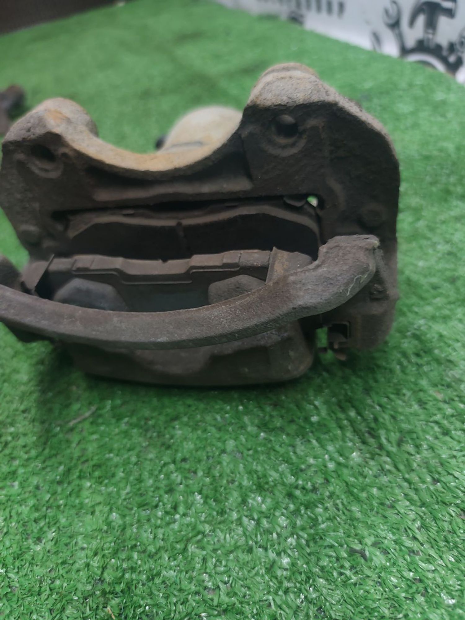 https://ycs.partsauto.market/partsauto-images/thmbs/userImages/cca1856e256b5441544f9aba03b424a6/part/37397cfa-f684-4b0f-8c92-d8edfb59b65f_1789380478624.jpg