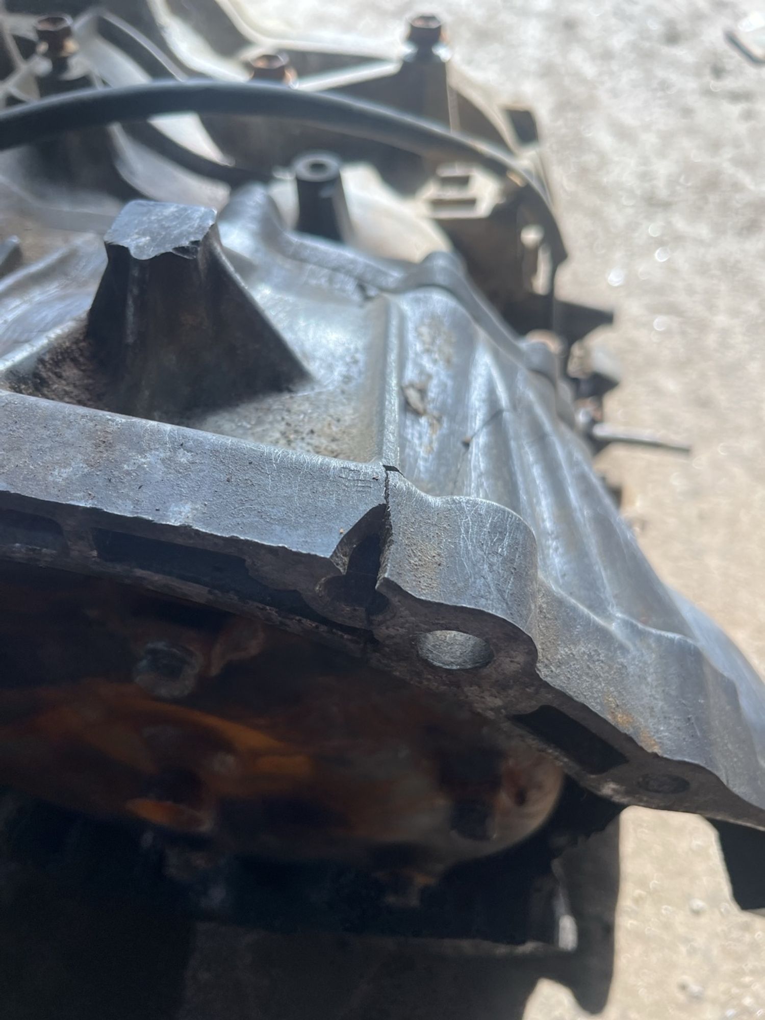 https://ycs.partsauto.market/partsauto-images/thmbs/userImages/cca1856e256b5441544f9aba03b424a6/part/377e628a-0e4a-4503-8c6a-71f8a9a9d791_1778734146443.jpg