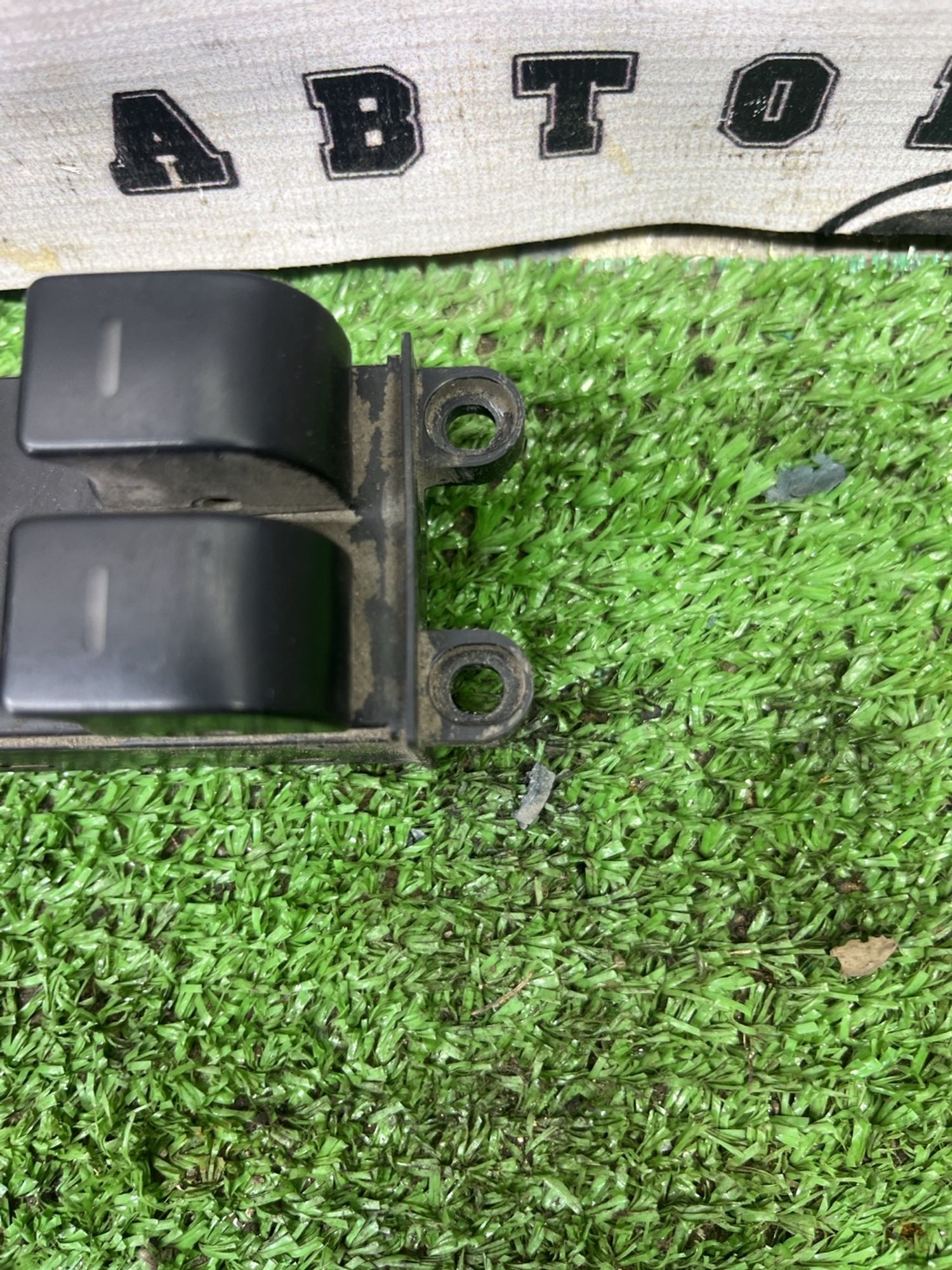 https://ycs.partsauto.market/partsauto-images/thmbs/userImages/cca1856e256b5441544f9aba03b424a6/part/37b05d14-94ef-4c1f-b110-aecf56cca64f_1778234394047.jpg