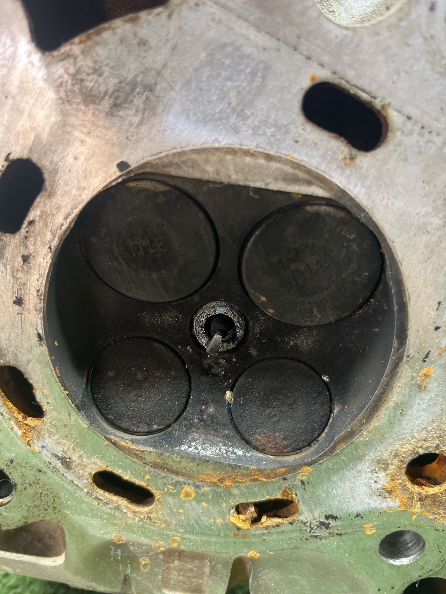 https://ycs.partsauto.market/partsauto-images/thmbs/userImages/cca1856e256b5441544f9aba03b424a6/part/385e90b2-6085-4065-b831-ac2be0ce8fc4_1778231253167.jpg