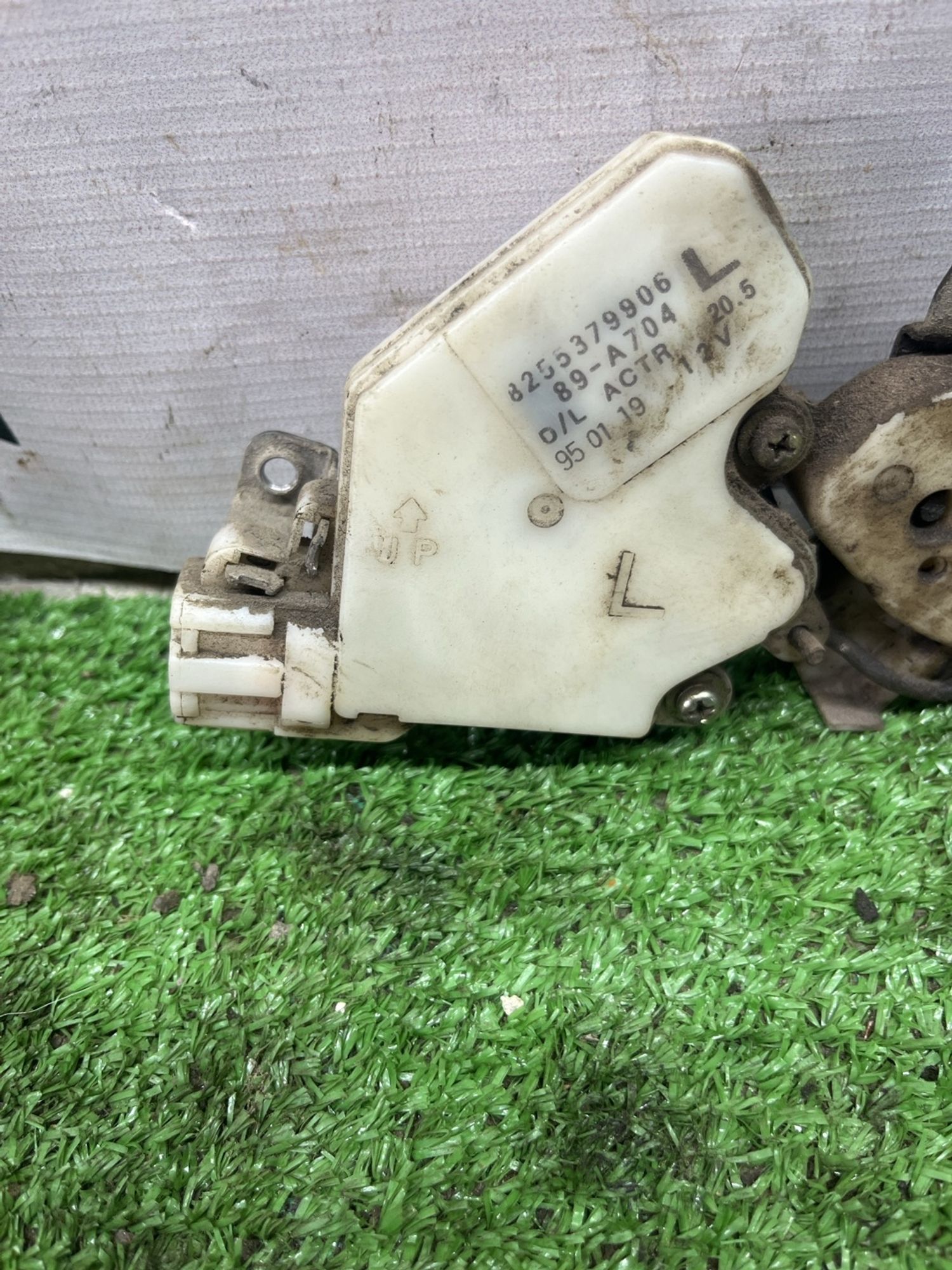 https://ycs.partsauto.market/partsauto-images/thmbs/userImages/cca1856e256b5441544f9aba03b424a6/part/386eb423-1ab2-4a06-953b-af0548c19d28_1778233644654.jpg