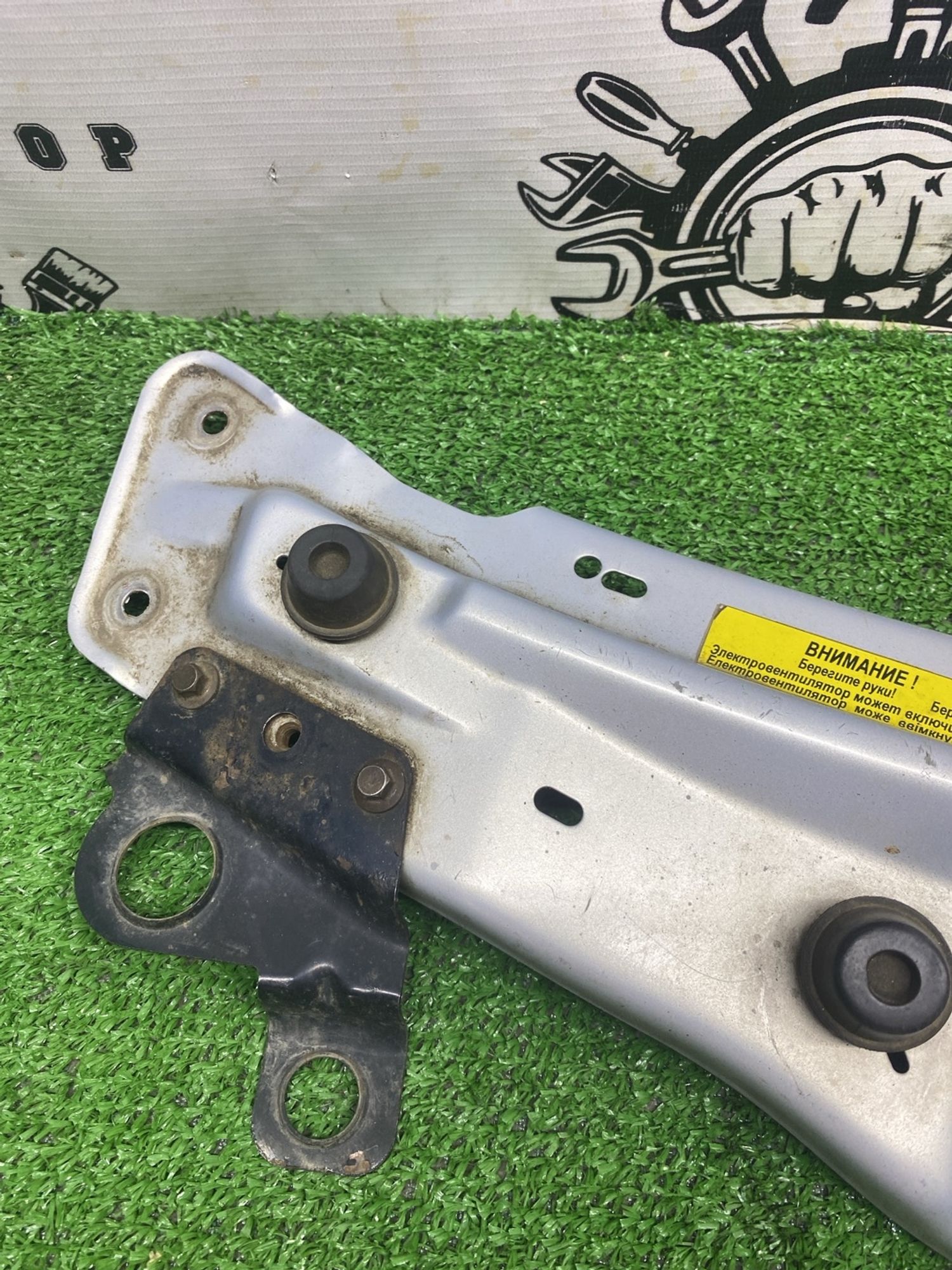 https://ycs.partsauto.market/partsauto-images/thmbs/userImages/cca1856e256b5441544f9aba03b424a6/part/387054dd-8efc-4421-b0c1-038fc7508f2d_1780900942993.jpg