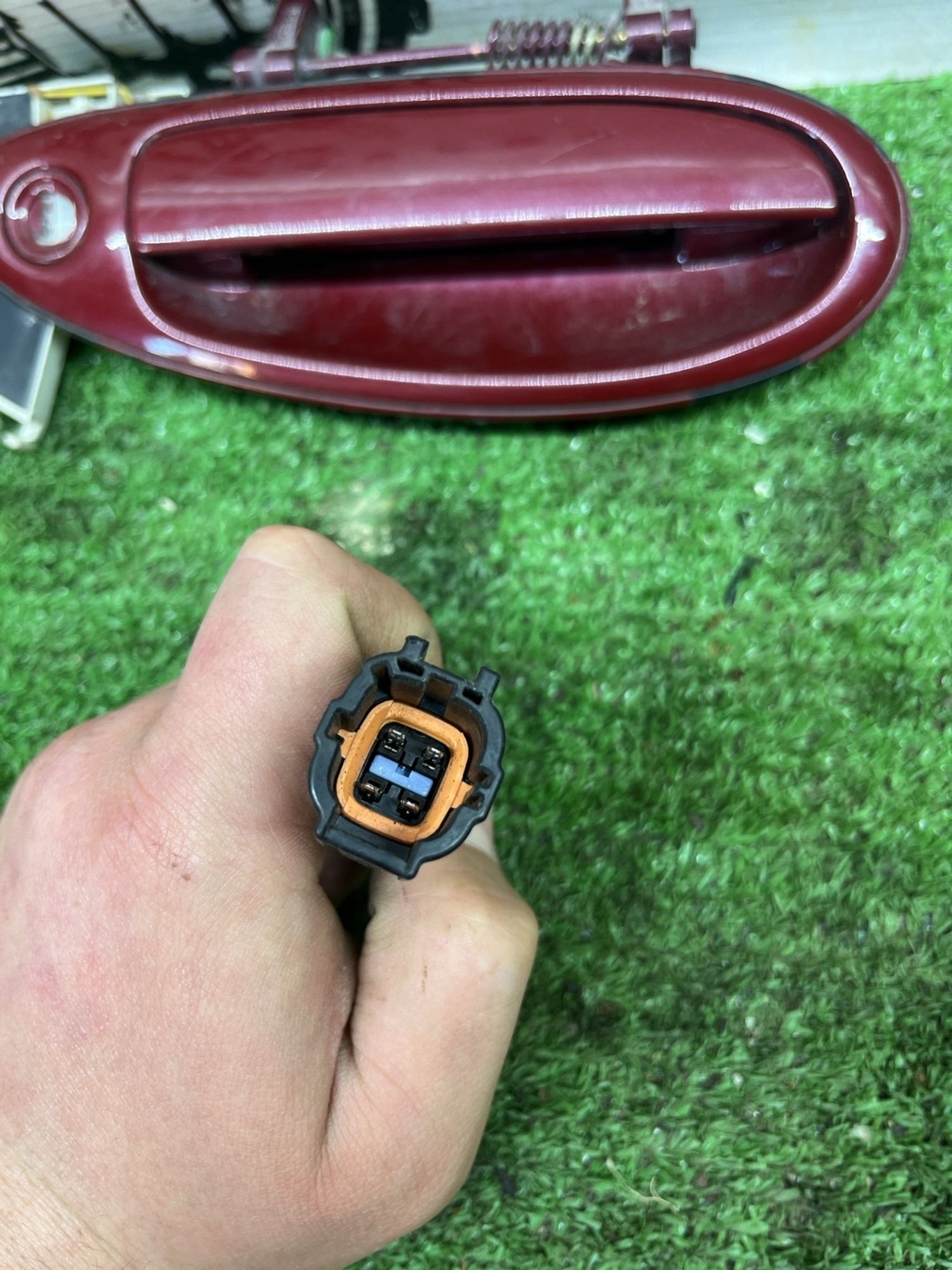 https://ycs.partsauto.market/partsauto-images/thmbs/userImages/cca1856e256b5441544f9aba03b424a6/part/38c668c9-dc4a-468d-83c1-12ec4d5c6d5b_1778306894037.jpg