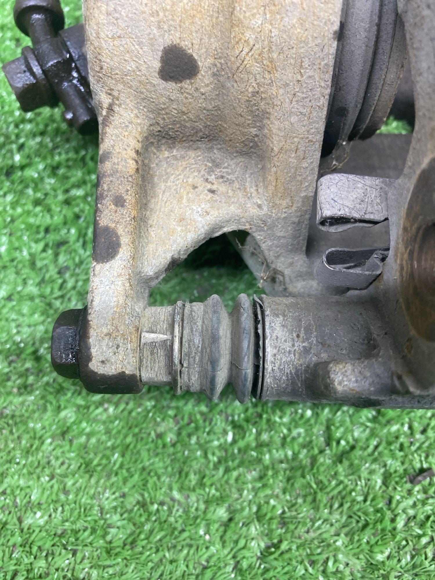 https://ycs.partsauto.market/partsauto-images/thmbs/userImages/cca1856e256b5441544f9aba03b424a6/part/398c0c6a-eb57-411c-b490-6a01844c2754_1786098110749.jpg