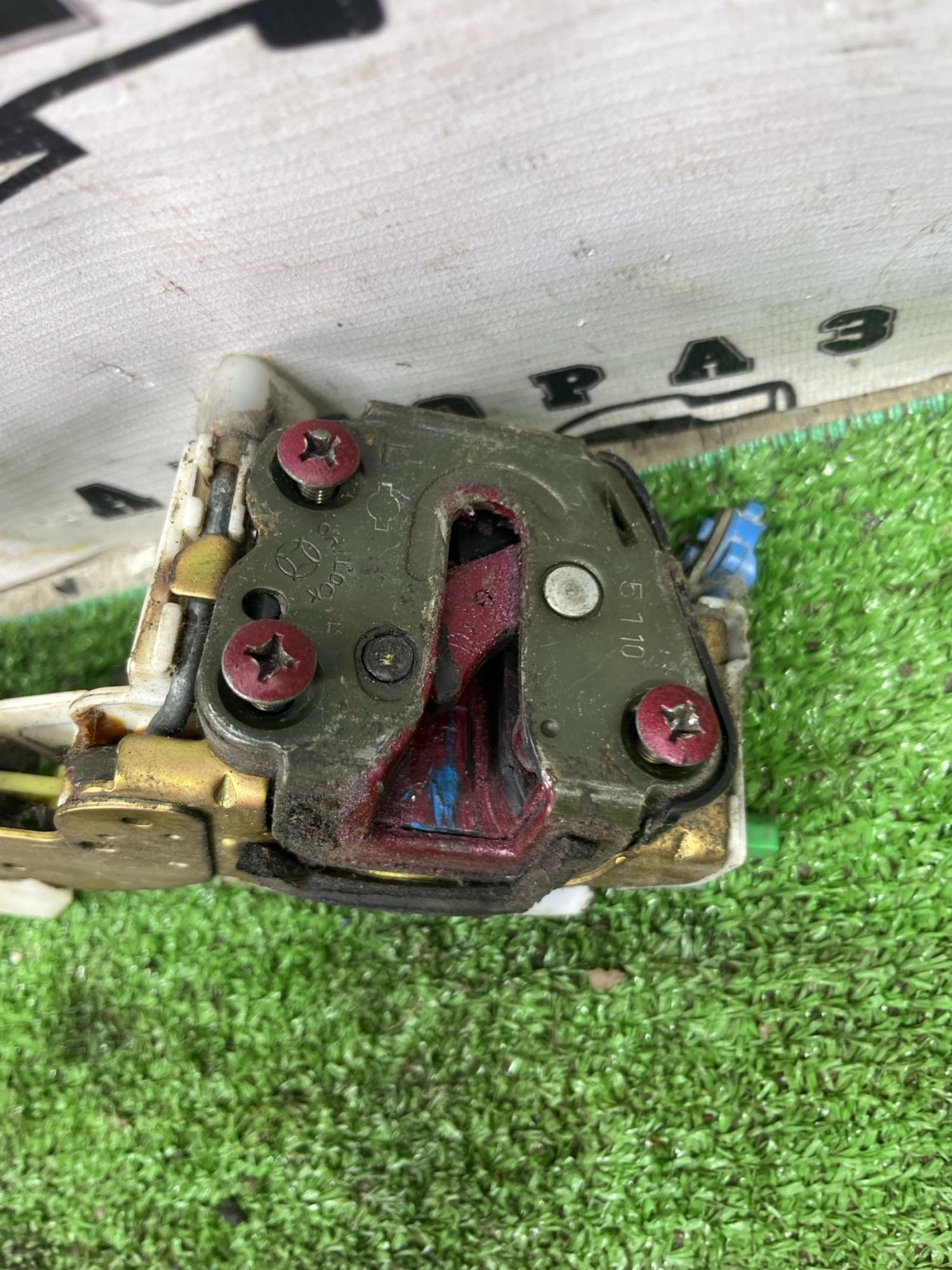 https://ycs.partsauto.market/partsauto-images/thmbs/userImages/cca1856e256b5441544f9aba03b424a6/part/3a2f5599-101b-4a44-b962-1ce86dd48bcd_1778233784612.jpg