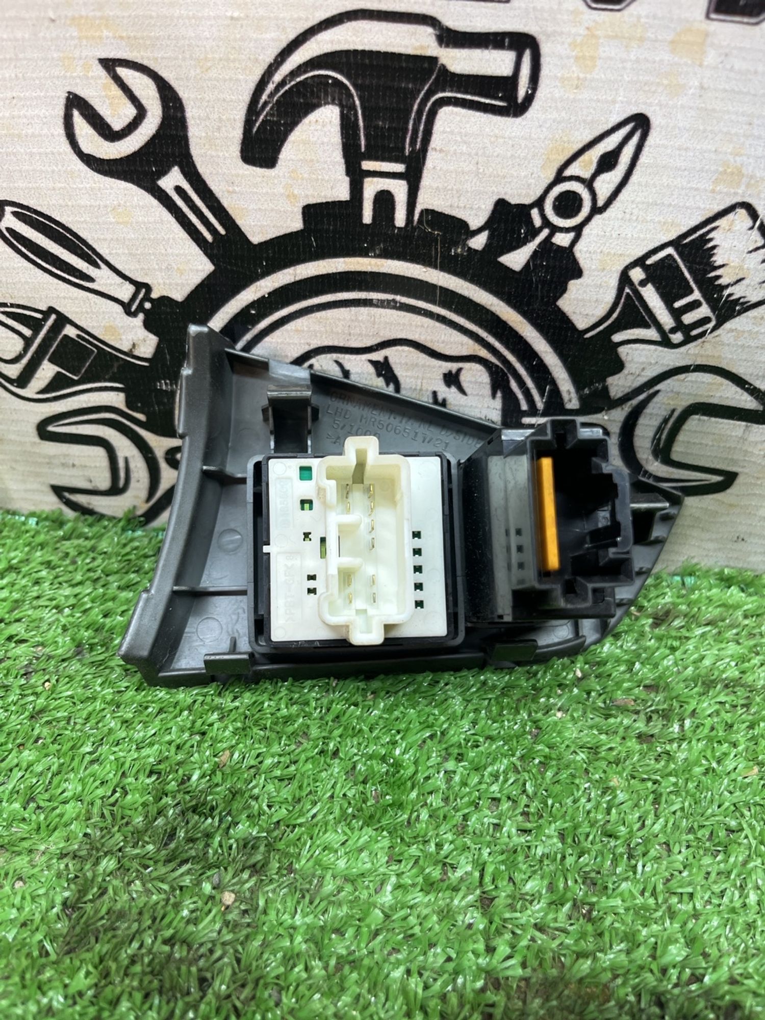 https://ycs.partsauto.market/partsauto-images/thmbs/userImages/cca1856e256b5441544f9aba03b424a6/part/3a8eb2e2-e537-4d54-b716-0d3c95278566_1779524065001.jpg