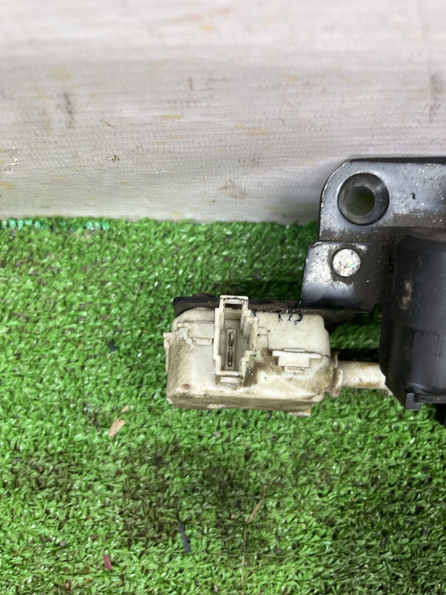 https://ycs.partsauto.market/partsauto-images/thmbs/userImages/cca1856e256b5441544f9aba03b424a6/part/3c35632f-346f-48bc-9c9b-1ffe58a4e689_1779094766133.jpg