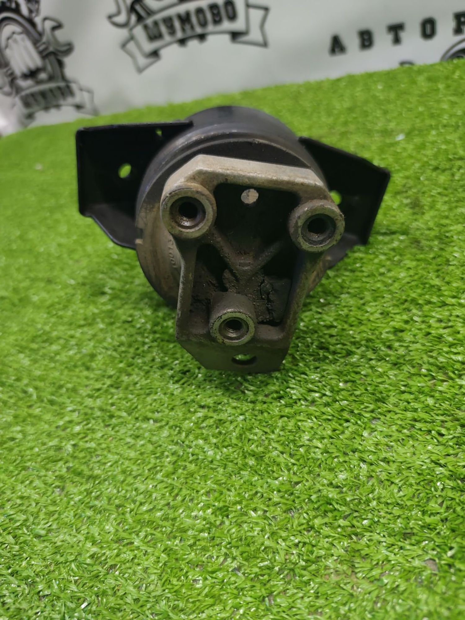 https://ycs.partsauto.market/partsauto-images/thmbs/userImages/cca1856e256b5441544f9aba03b424a6/part/3d32e57c-5c94-4f0e-b7c1-a1464504c423_1781097939071.jpg