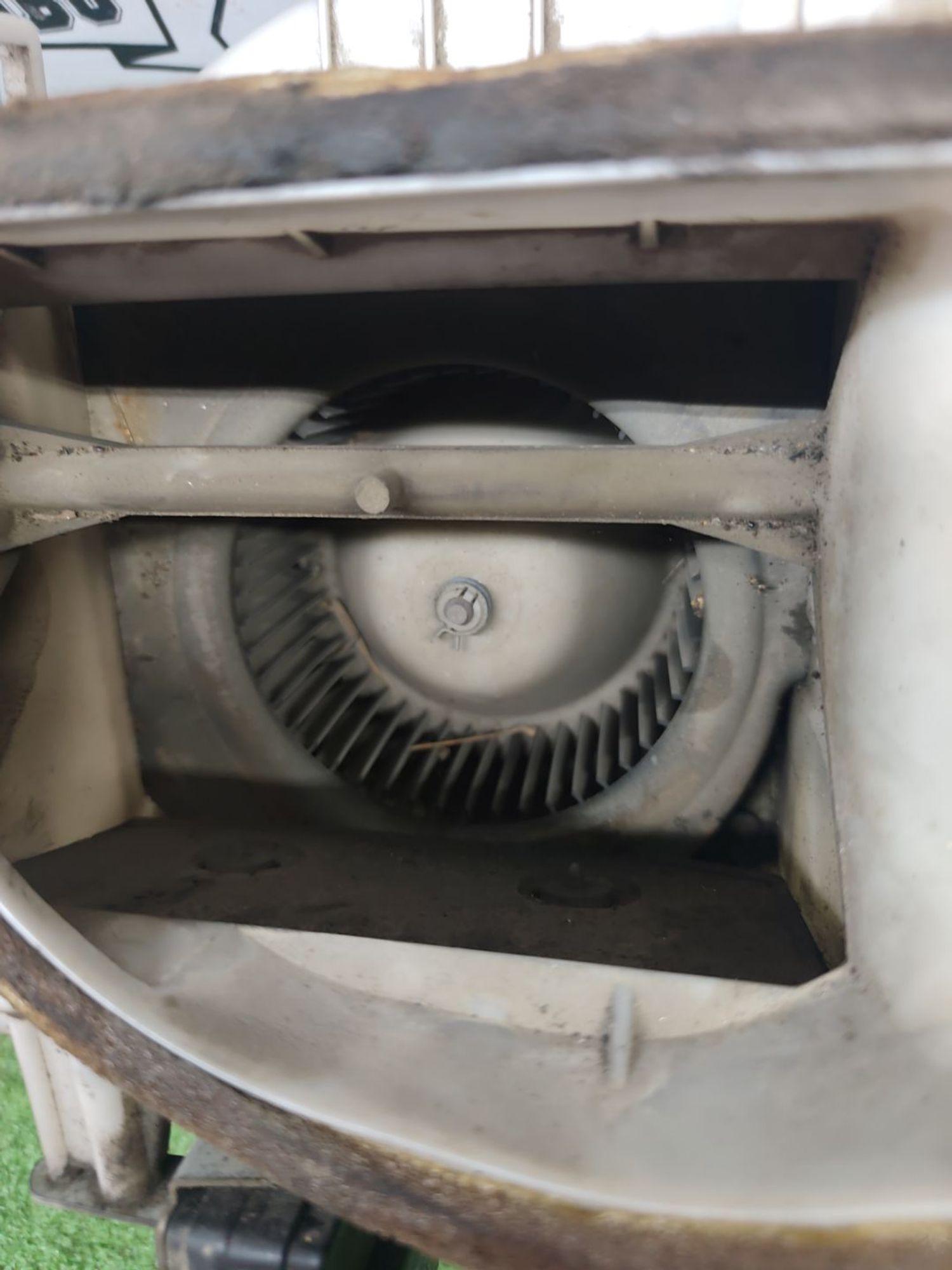 https://ycs.partsauto.market/partsauto-images/thmbs/userImages/cca1856e256b5441544f9aba03b424a6/part/3e661d01-4a96-4de2-bdf4-d3d55628a8dc_1786966184871.jpg