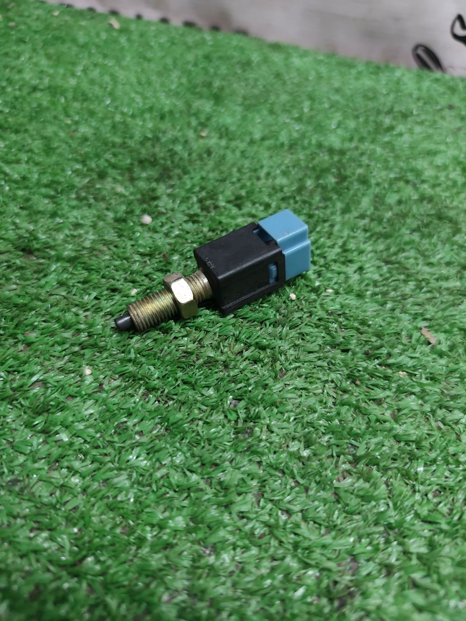 https://ycs.partsauto.market/partsauto-images/thmbs/userImages/cca1856e256b5441544f9aba03b424a6/part/3f5fc447-2c7d-404b-9263-e582e15220b7_1778735852853.jpg