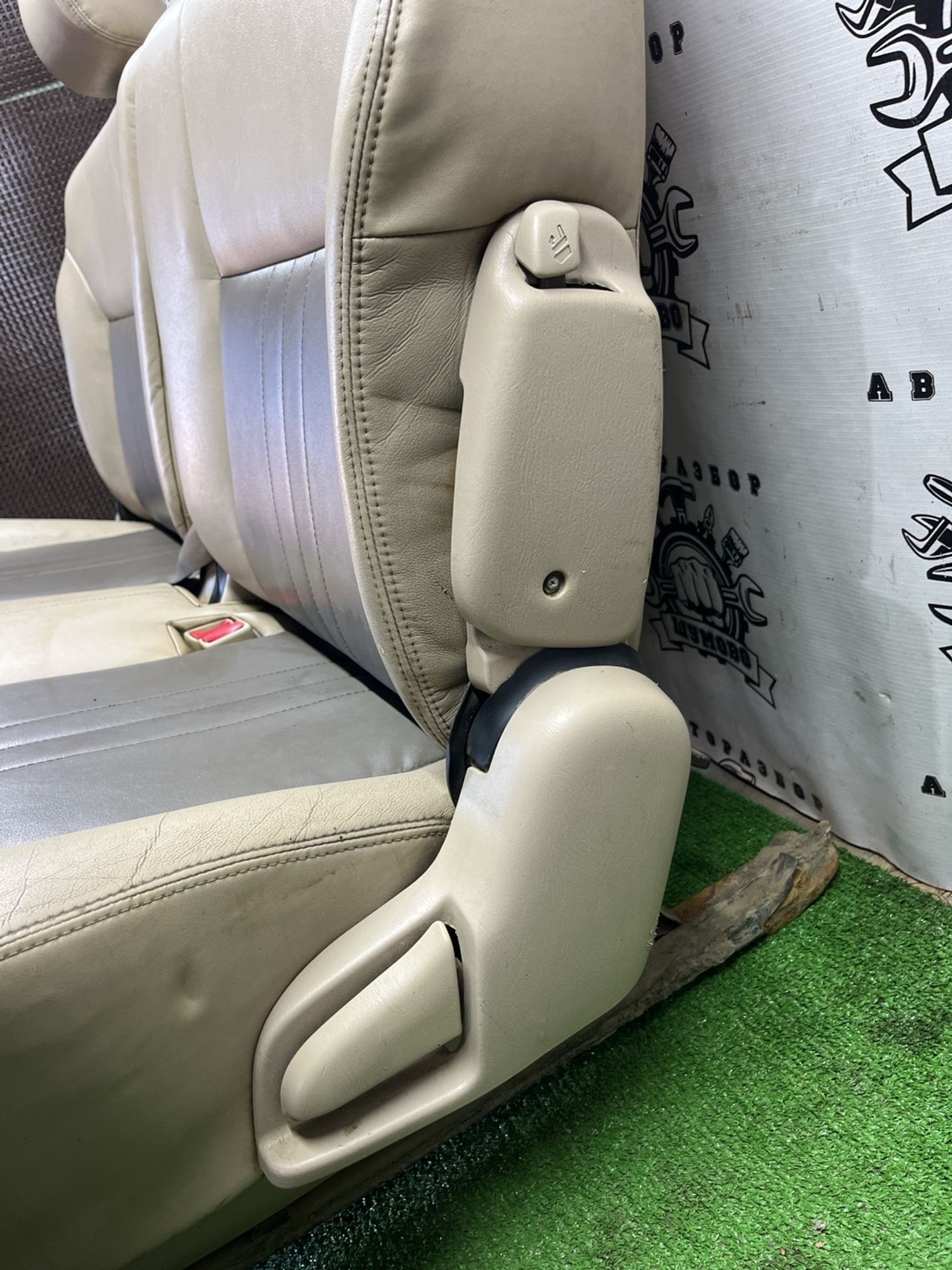 https://ycs.partsauto.market/partsauto-images/thmbs/userImages/cca1856e256b5441544f9aba03b424a6/part/407efd4b-bba5-4b85-b0e5-2f7a1e9426ab_1775560186299.jpg