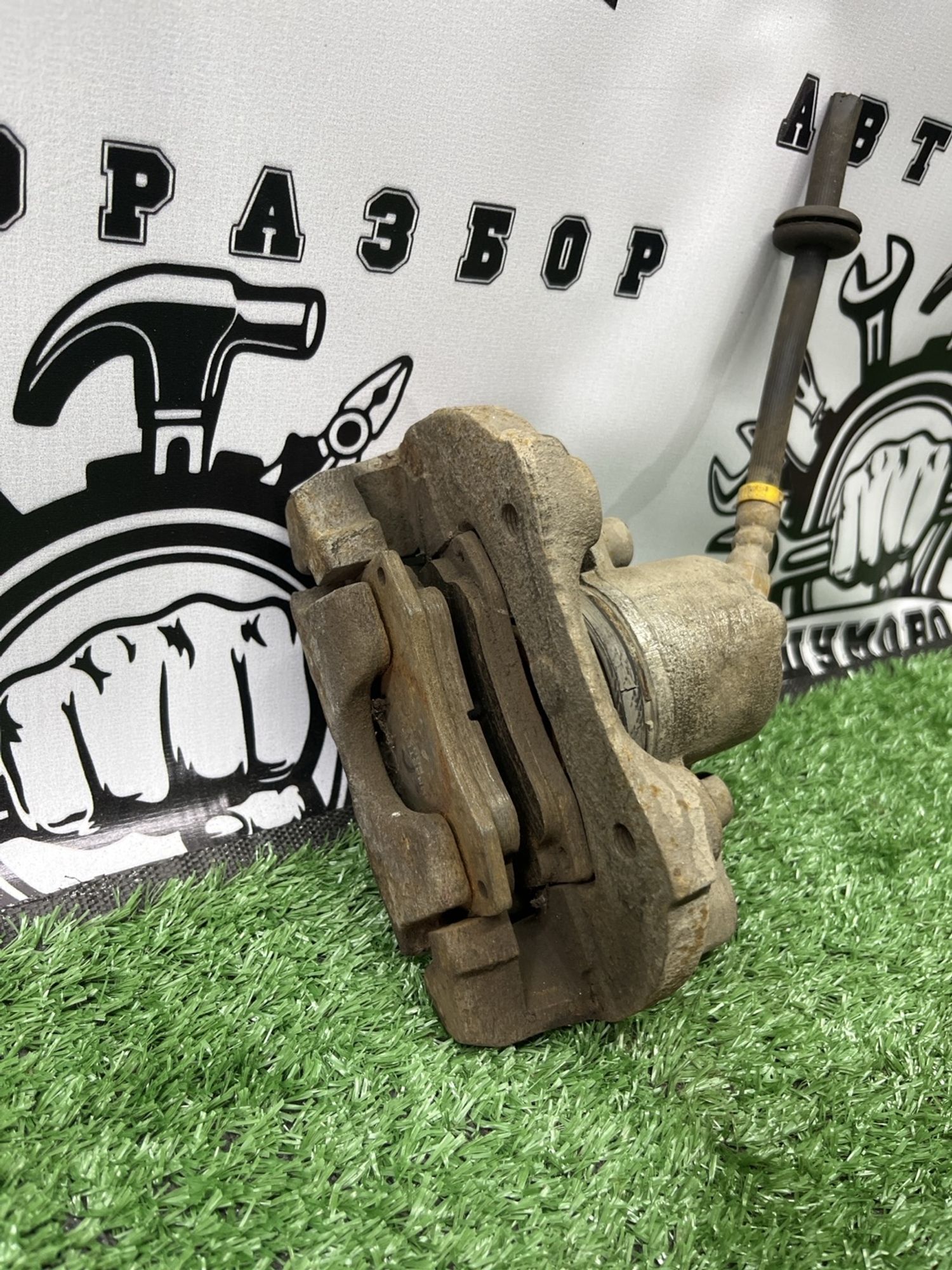 https://ycs.partsauto.market/partsauto-images/thmbs/userImages/cca1856e256b5441544f9aba03b424a6/part/422ed043-97ff-44cd-8894-6d5be2a2eb14_1781601072522.jpg