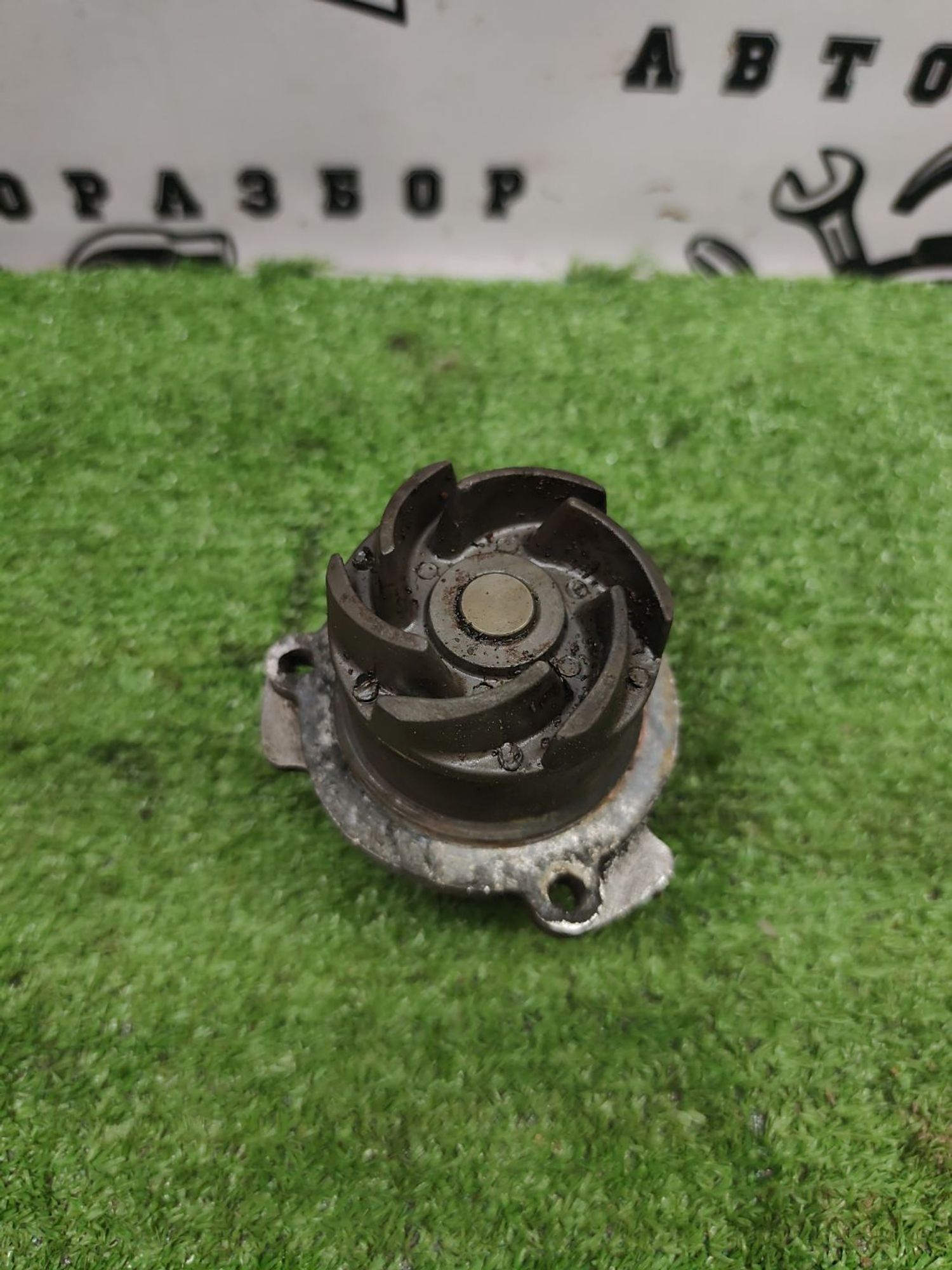 https://ycs.partsauto.market/partsauto-images/thmbs/userImages/cca1856e256b5441544f9aba03b424a6/part/441d7531-ca66-4ea9-9f76-3a54b4a6e172_1787134649293.jpg