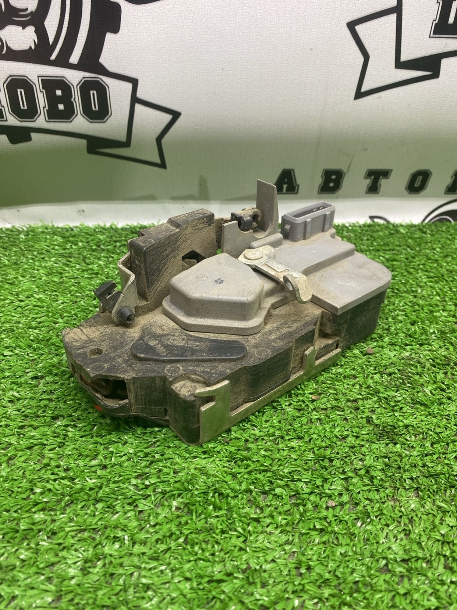 https://ycs.partsauto.market/partsauto-images/thmbs/userImages/cca1856e256b5441544f9aba03b424a6/part/458f1976-188c-471a-8292-ef8b996ceccb_1782897349850.jpg