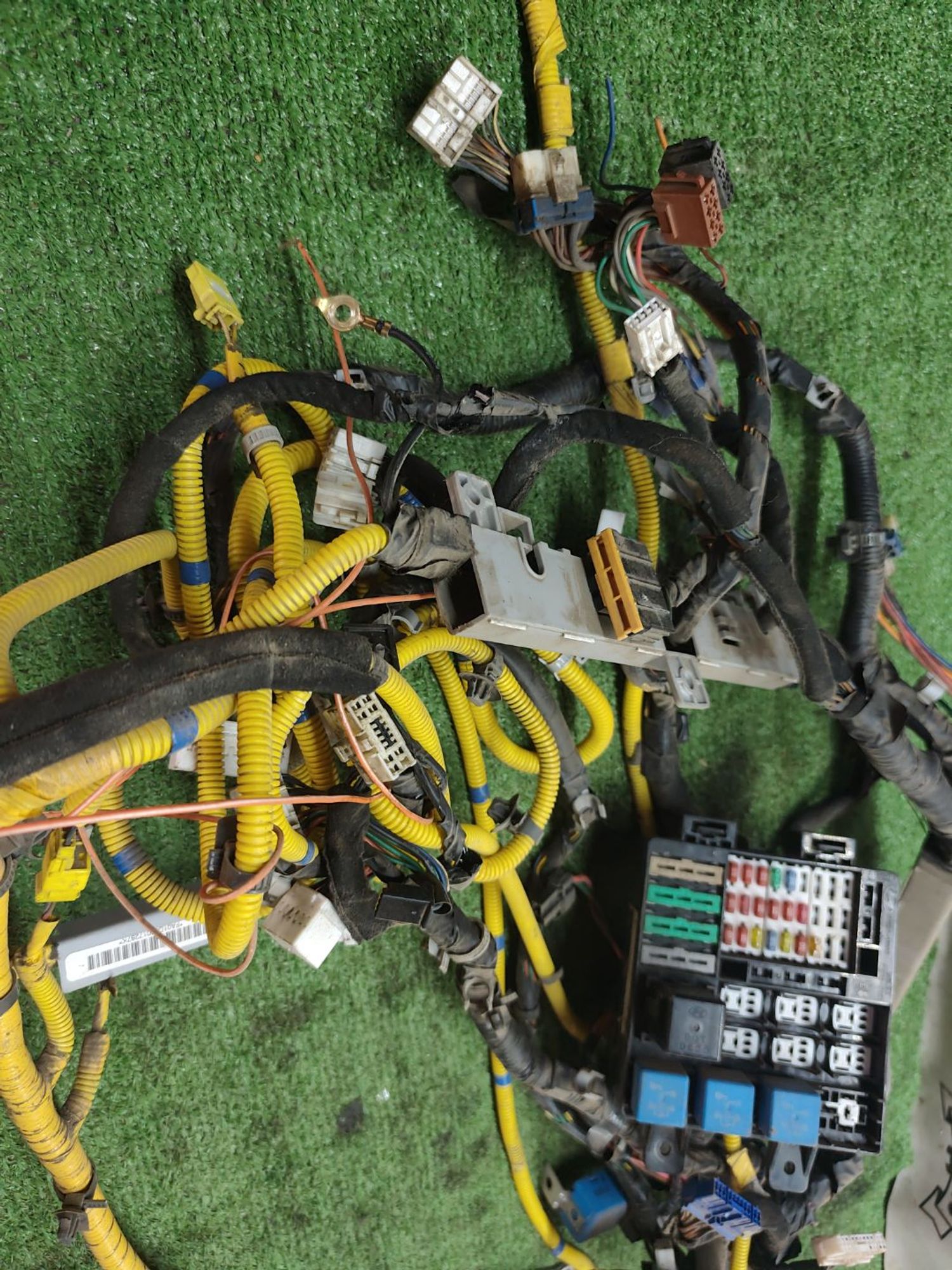 https://ycs.partsauto.market/partsauto-images/thmbs/userImages/cca1856e256b5441544f9aba03b424a6/part/45ac42cc-4bcd-450b-88a4-1642339ae64d_1778129878642.jpg