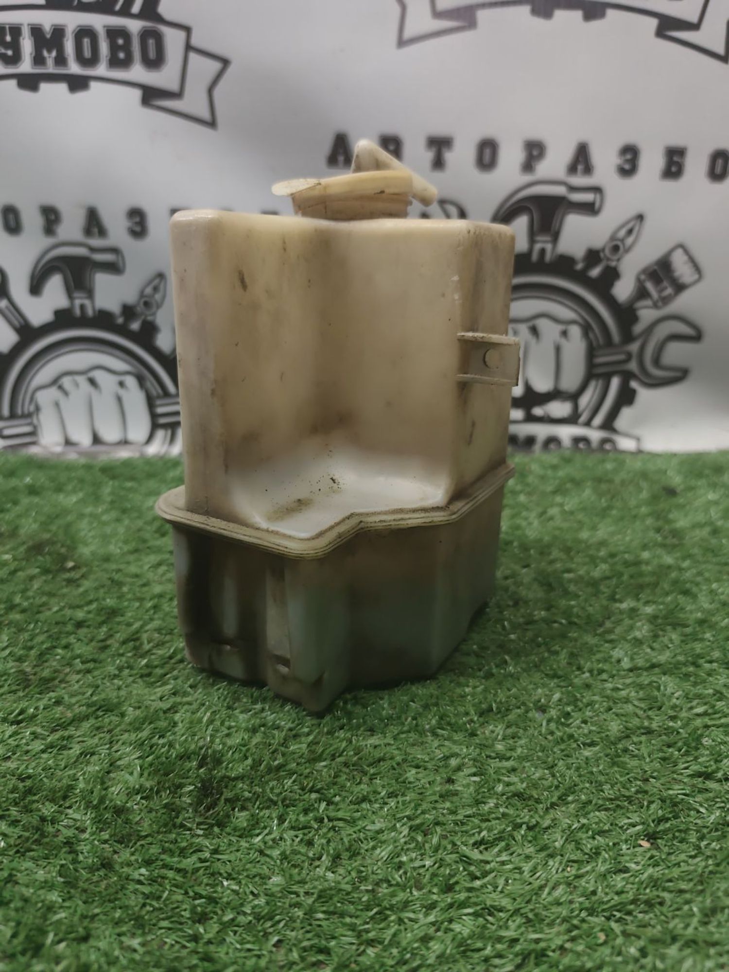 https://ycs.partsauto.market/partsauto-images/thmbs/userImages/cca1856e256b5441544f9aba03b424a6/part/4764075e-78ce-45e0-ab44-a75e6ba24eac_1785147972748.jpg