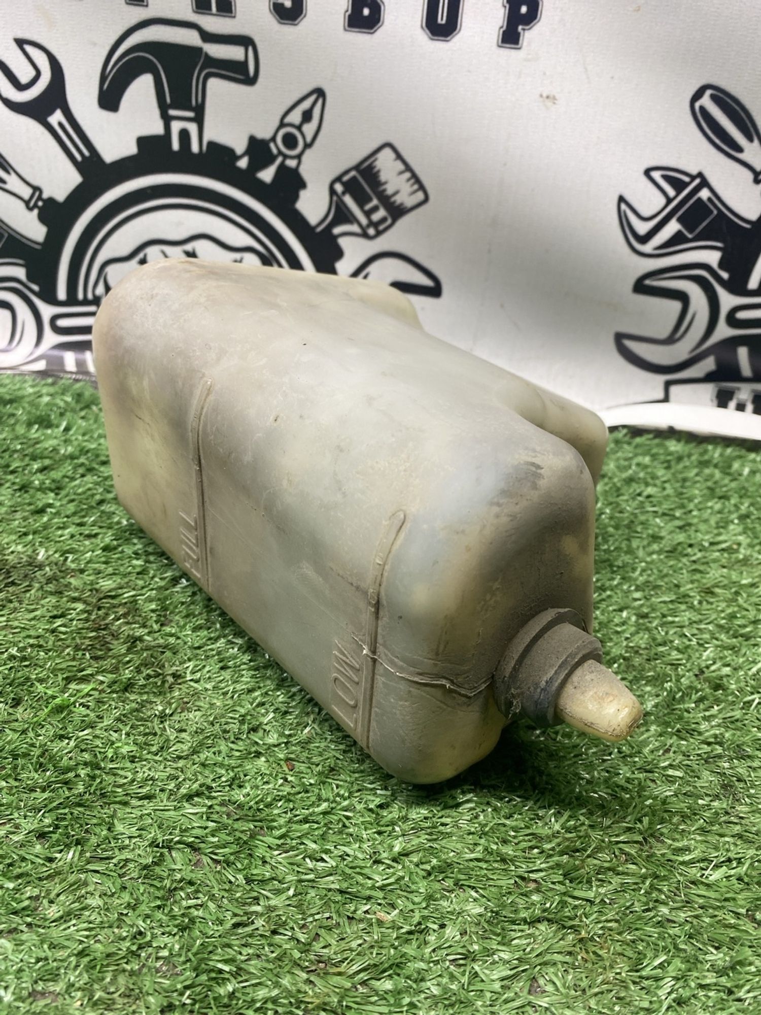 https://ycs.partsauto.market/partsauto-images/thmbs/userImages/cca1856e256b5441544f9aba03b424a6/part/487b6138-1ad0-4589-a669-2b06dcf30eae_1786799335134.jpg