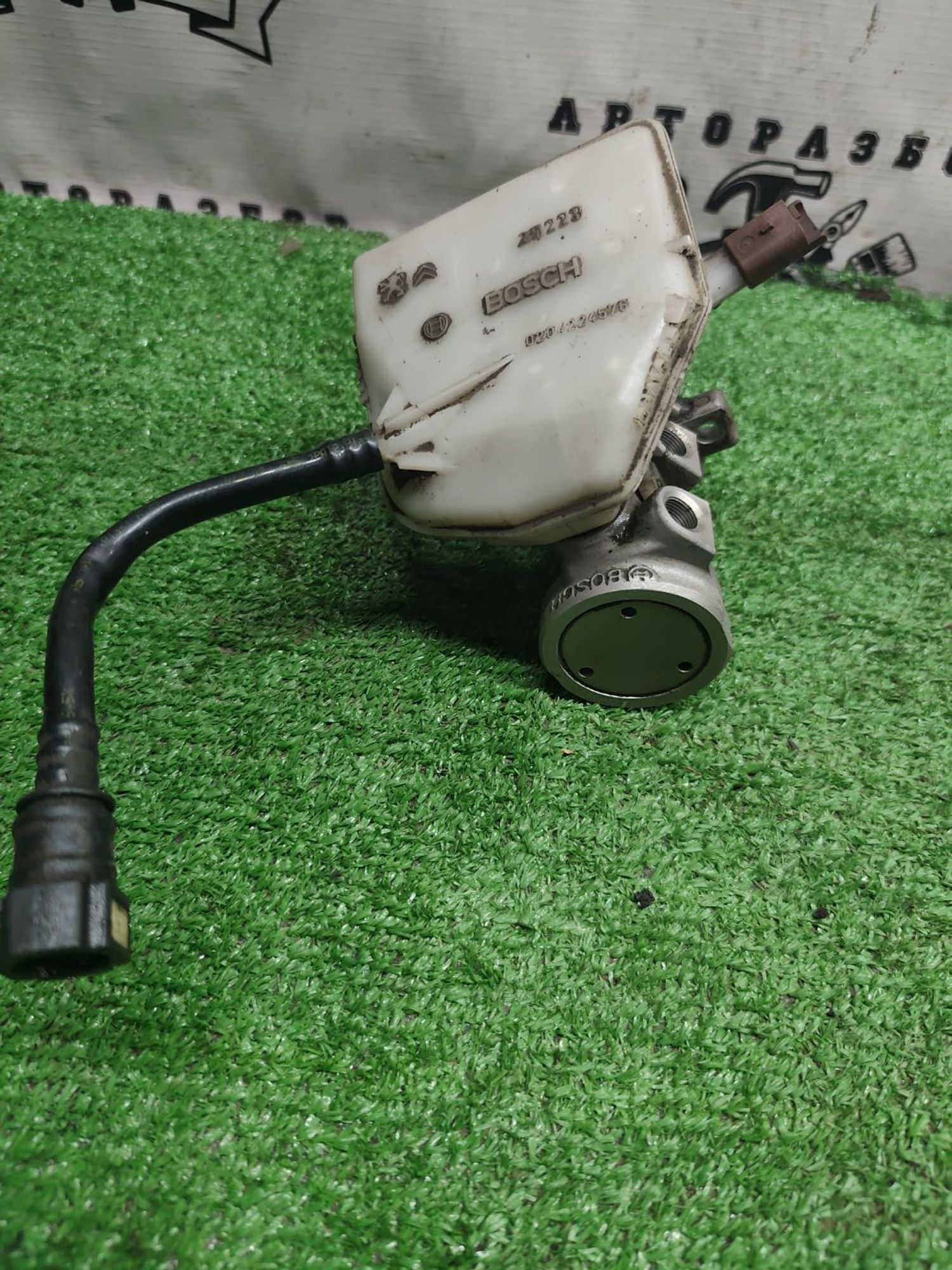 https://ycs.partsauto.market/partsauto-images/thmbs/userImages/cca1856e256b5441544f9aba03b424a6/part/489e42ca-f6a4-4293-89af-f827440b5049_1777868247924.jpg