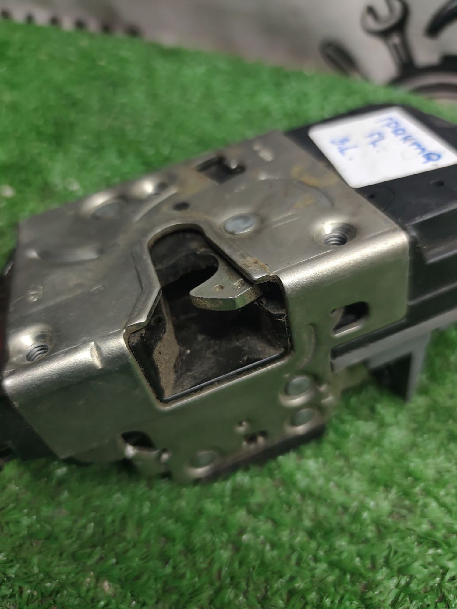 https://ycs.partsauto.market/partsauto-images/thmbs/userImages/cca1856e256b5441544f9aba03b424a6/part/48a57220-410a-420a-99de-940134f49341_1778500501241.jpg