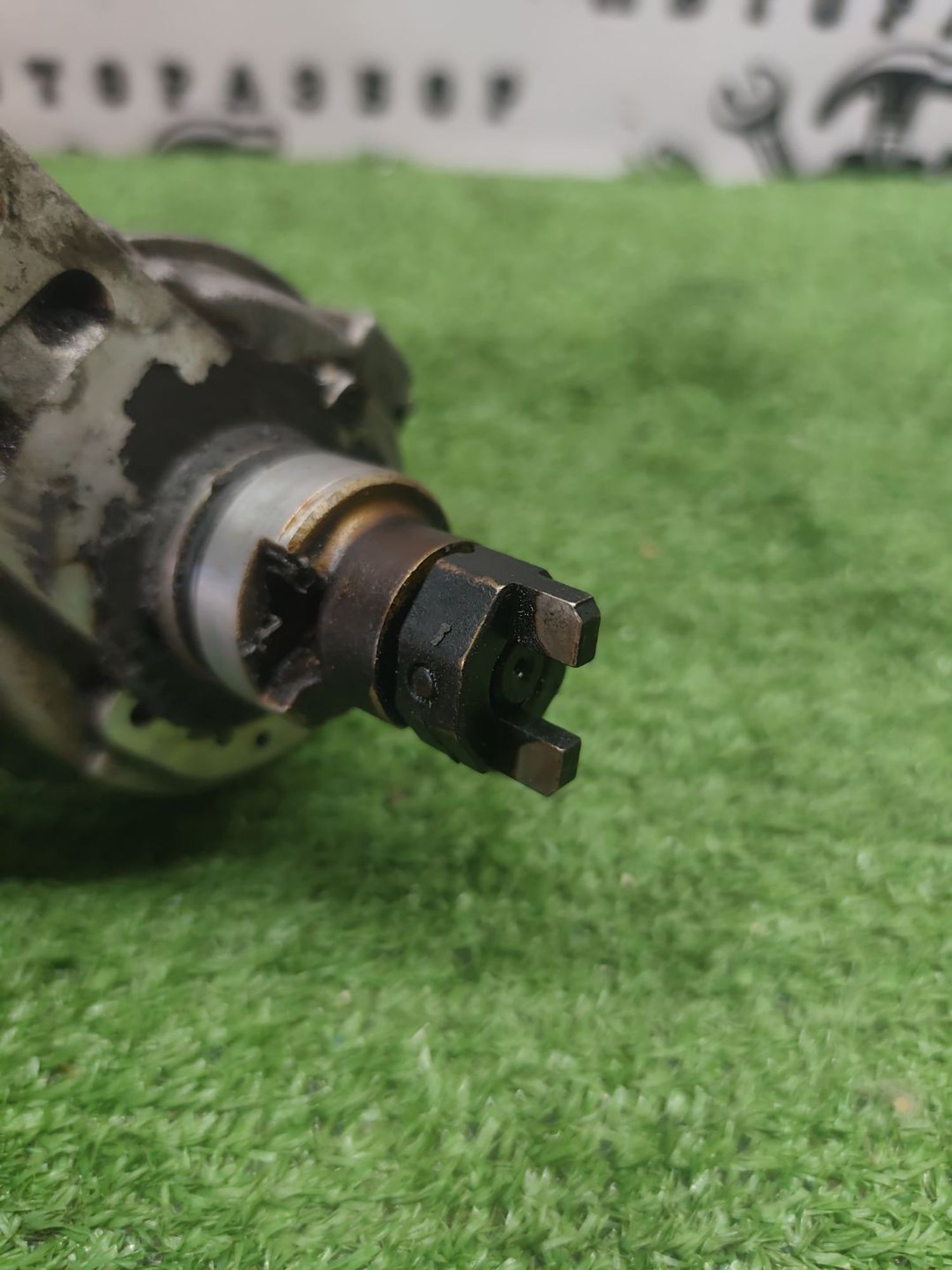https://ycs.partsauto.market/partsauto-images/thmbs/userImages/cca1856e256b5441544f9aba03b424a6/part/497bf28c-4da0-4d24-a472-158a5c1151d2_1787036334137.jpg