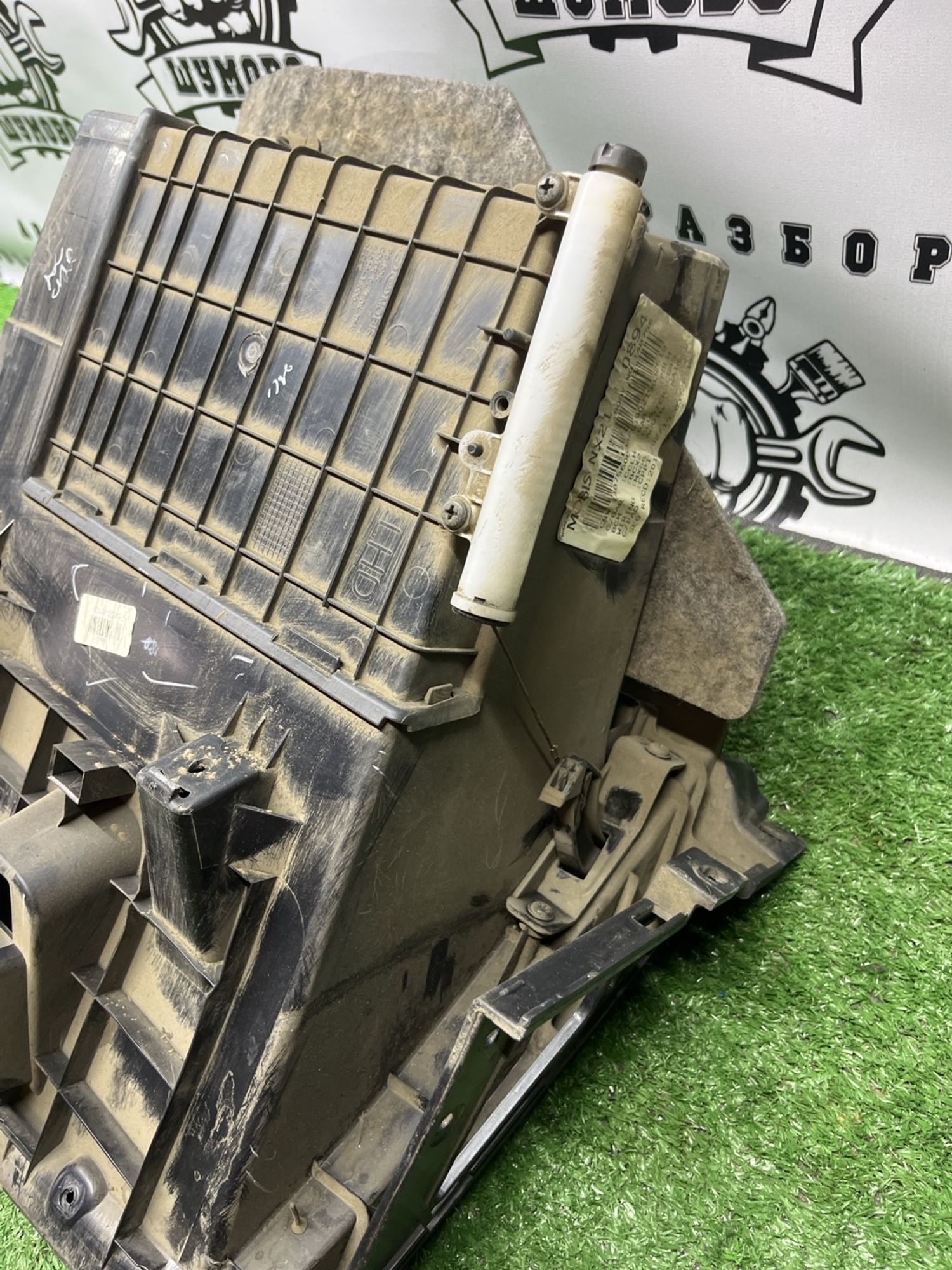 https://ycs.partsauto.market/partsauto-images/thmbs/userImages/cca1856e256b5441544f9aba03b424a6/part/4983b60f-9903-4d3f-8ff7-710ccfa435d0_1782630540372.jpg