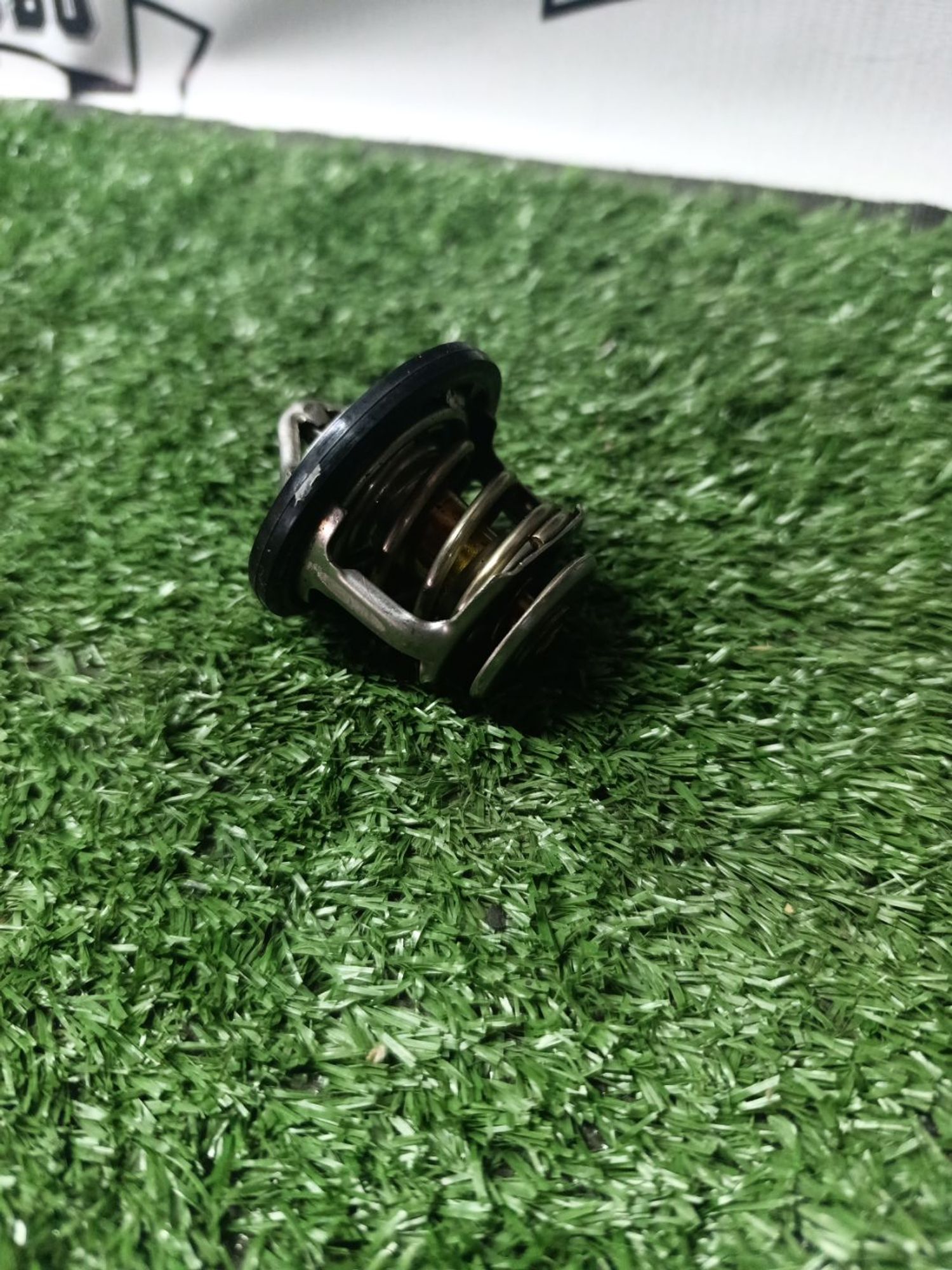 https://ycs.partsauto.market/partsauto-images/thmbs/userImages/cca1856e256b5441544f9aba03b424a6/part/49cedc24-6e48-4b70-881c-a1c62270a759_1787043733780.jpg