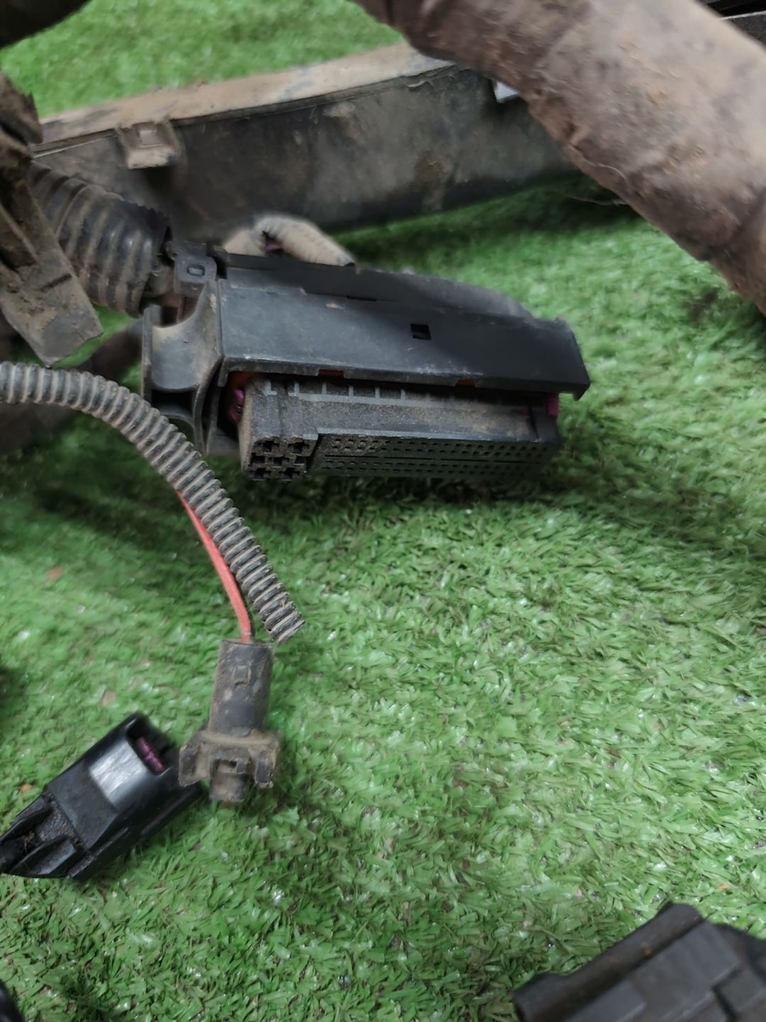 https://ycs.partsauto.market/partsauto-images/thmbs/userImages/cca1856e256b5441544f9aba03b424a6/part/4a17e6fa-36ba-4a75-869b-2020b32fa36b_1779869410953.jpg